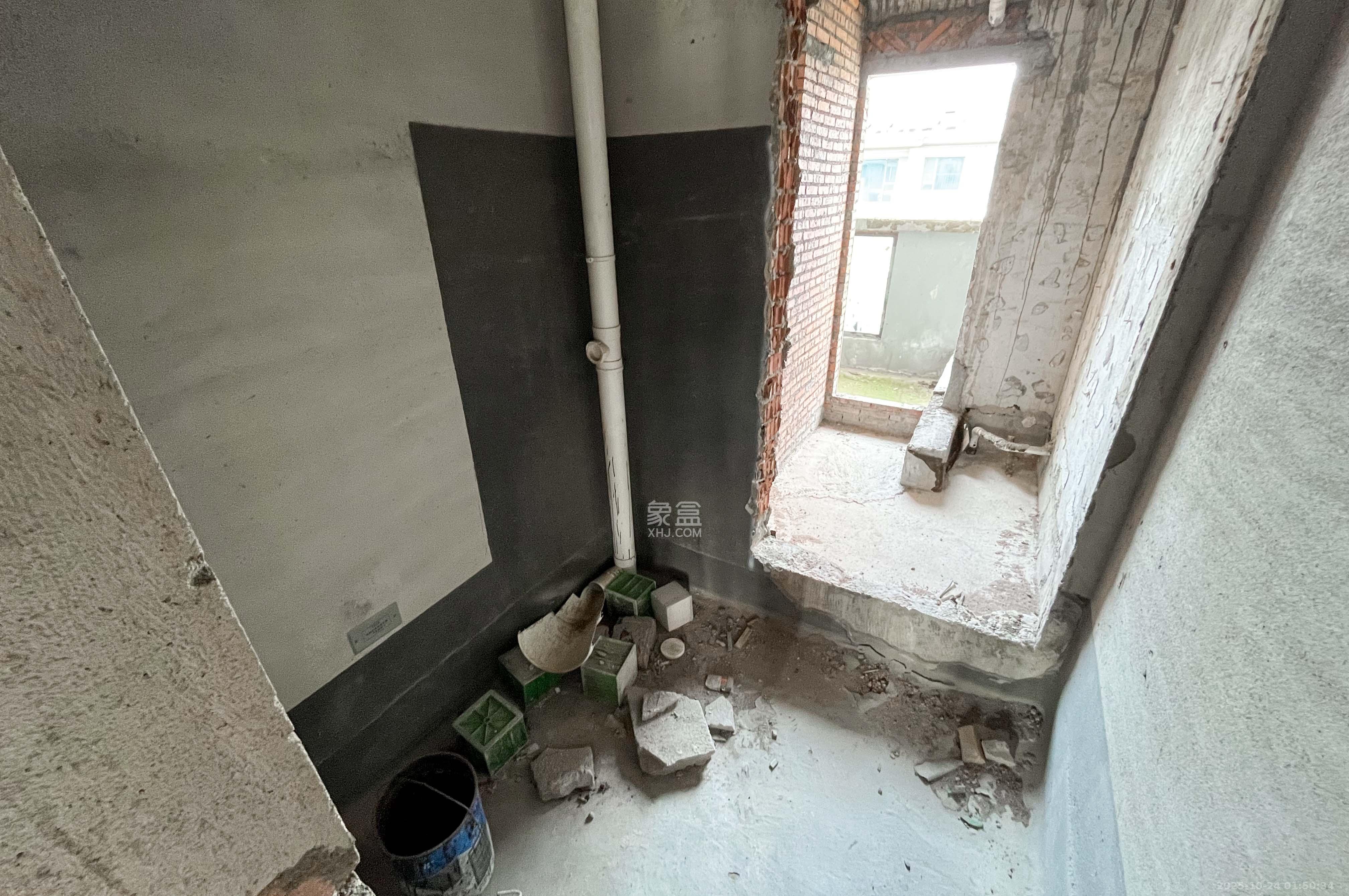 祥源森林之光  5室2厅3卫    288.0万其他