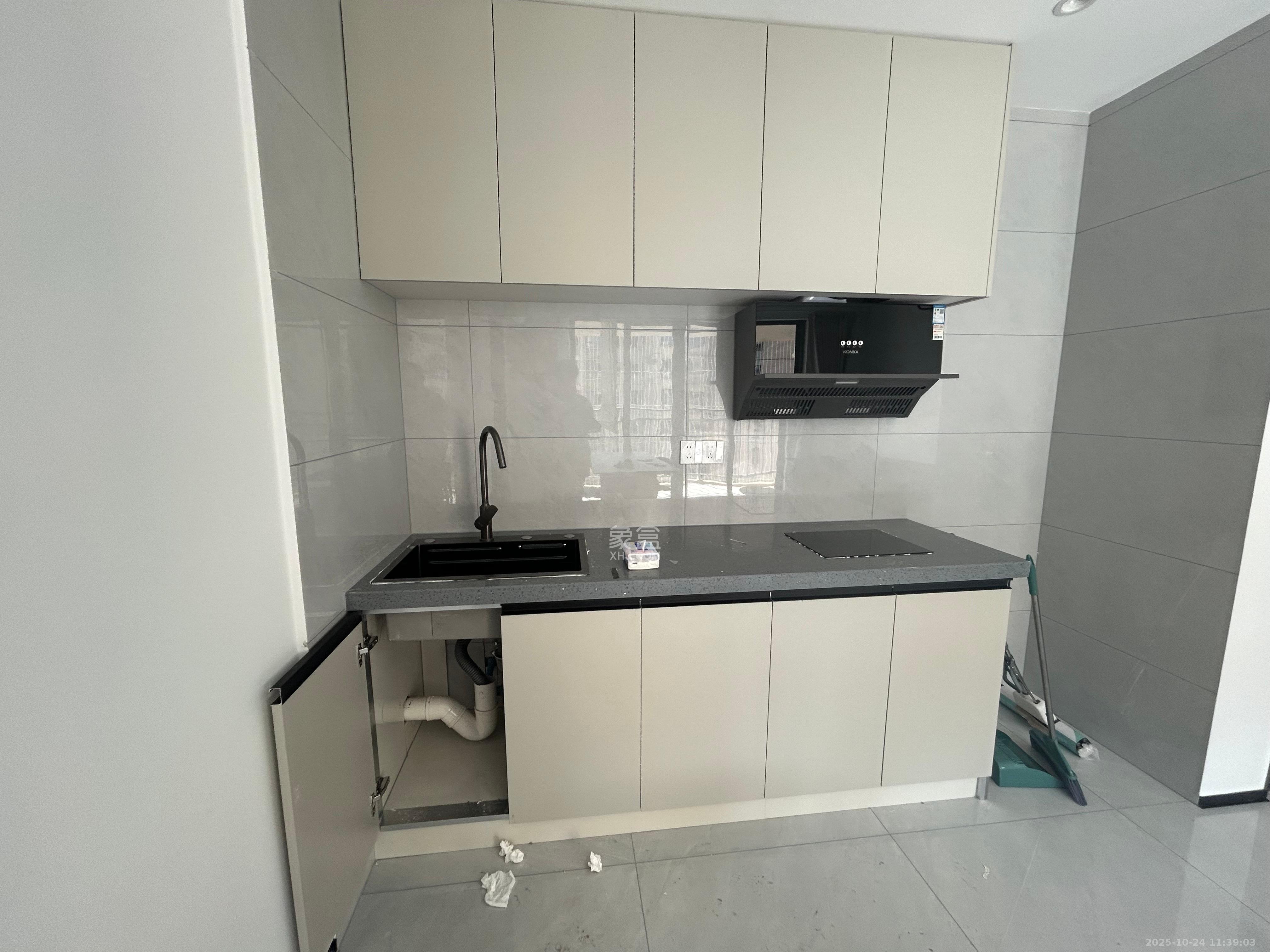 岭福家苑(天心佳苑)  1室1厅1卫    1700.0元/月 岭福家苑(天心佳苑)  1室1厅1卫    1700.0元/月室内图