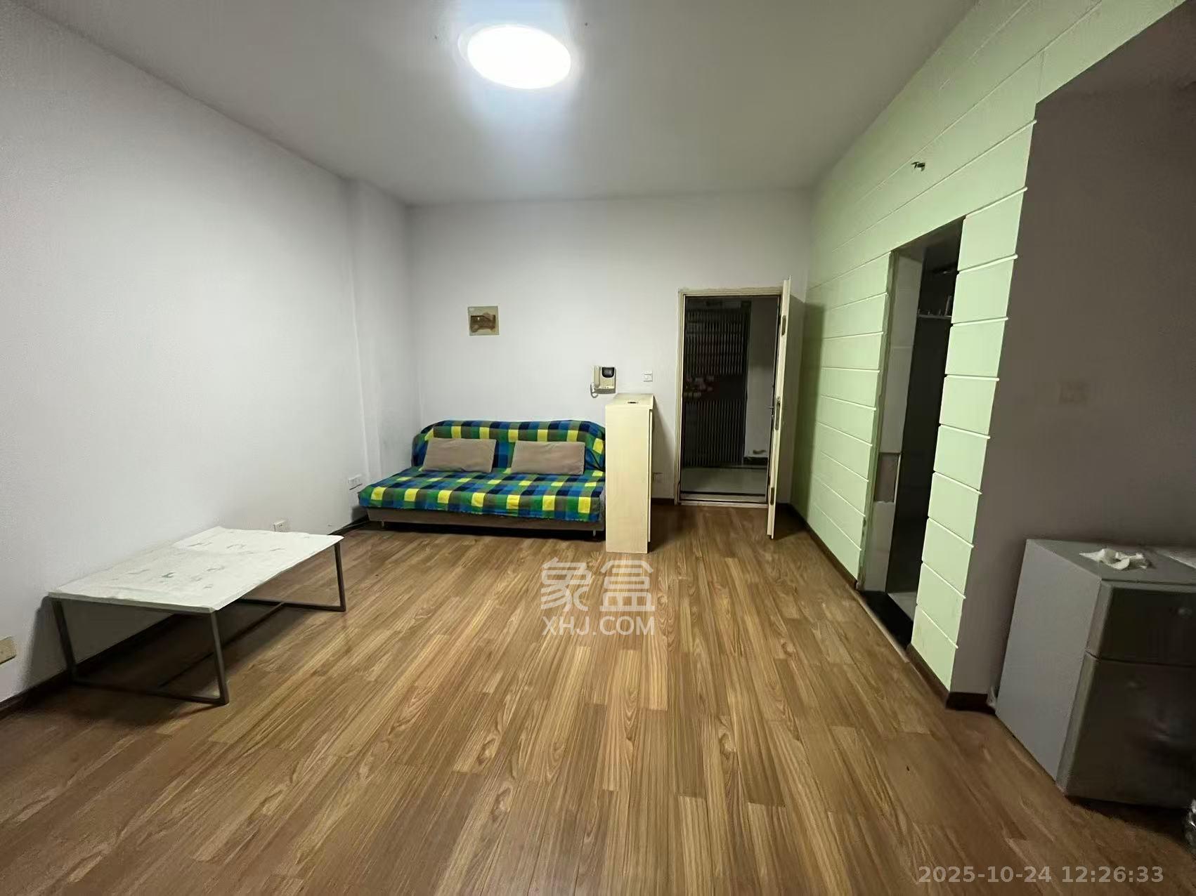 满庭芳小区  1室1厅1卫    1700.0元/月 满庭芳小区  1室1厅1卫    1700.0元/月