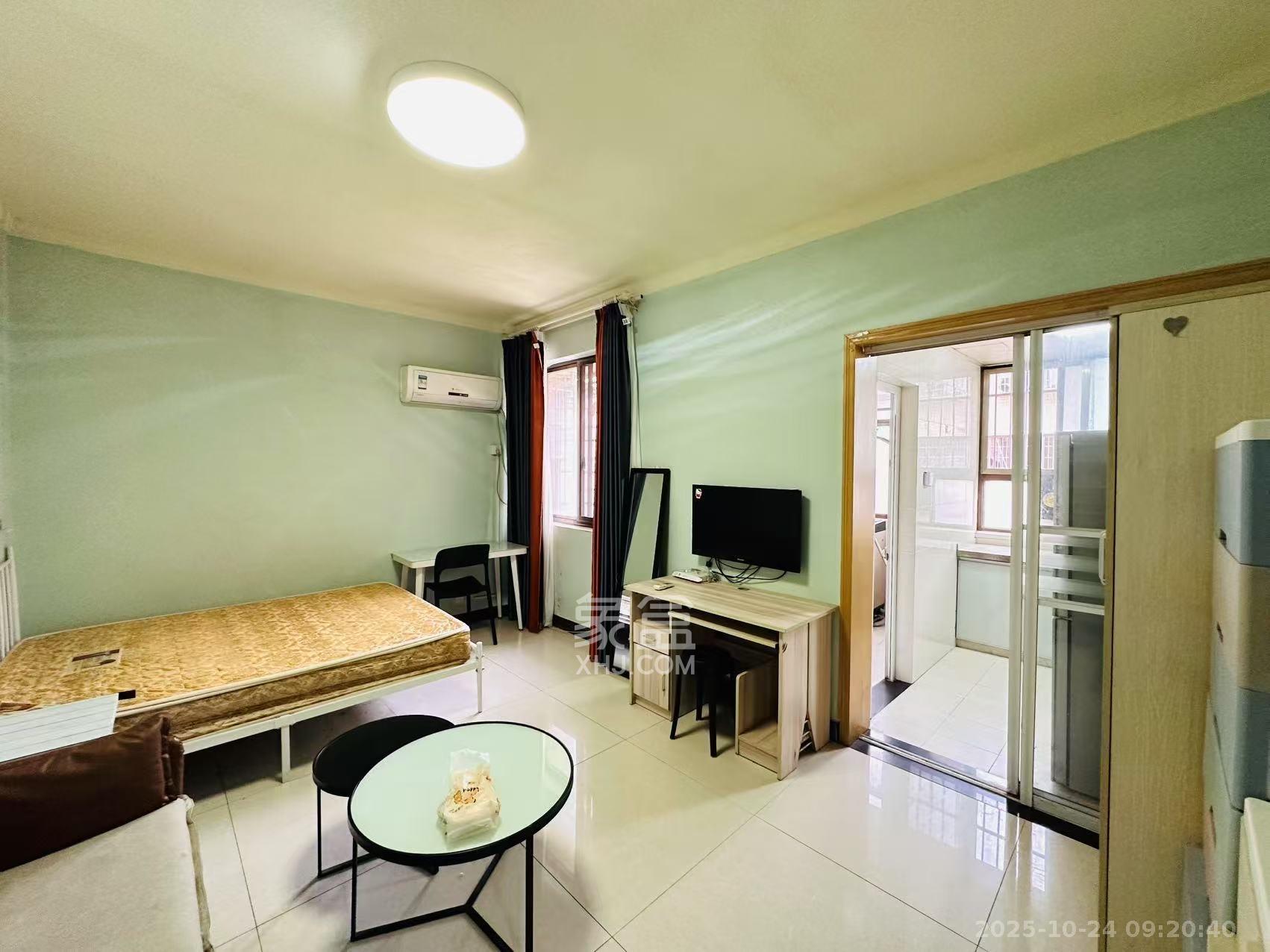 高岭小区  1室1厅1卫    1000.0元/月室内图