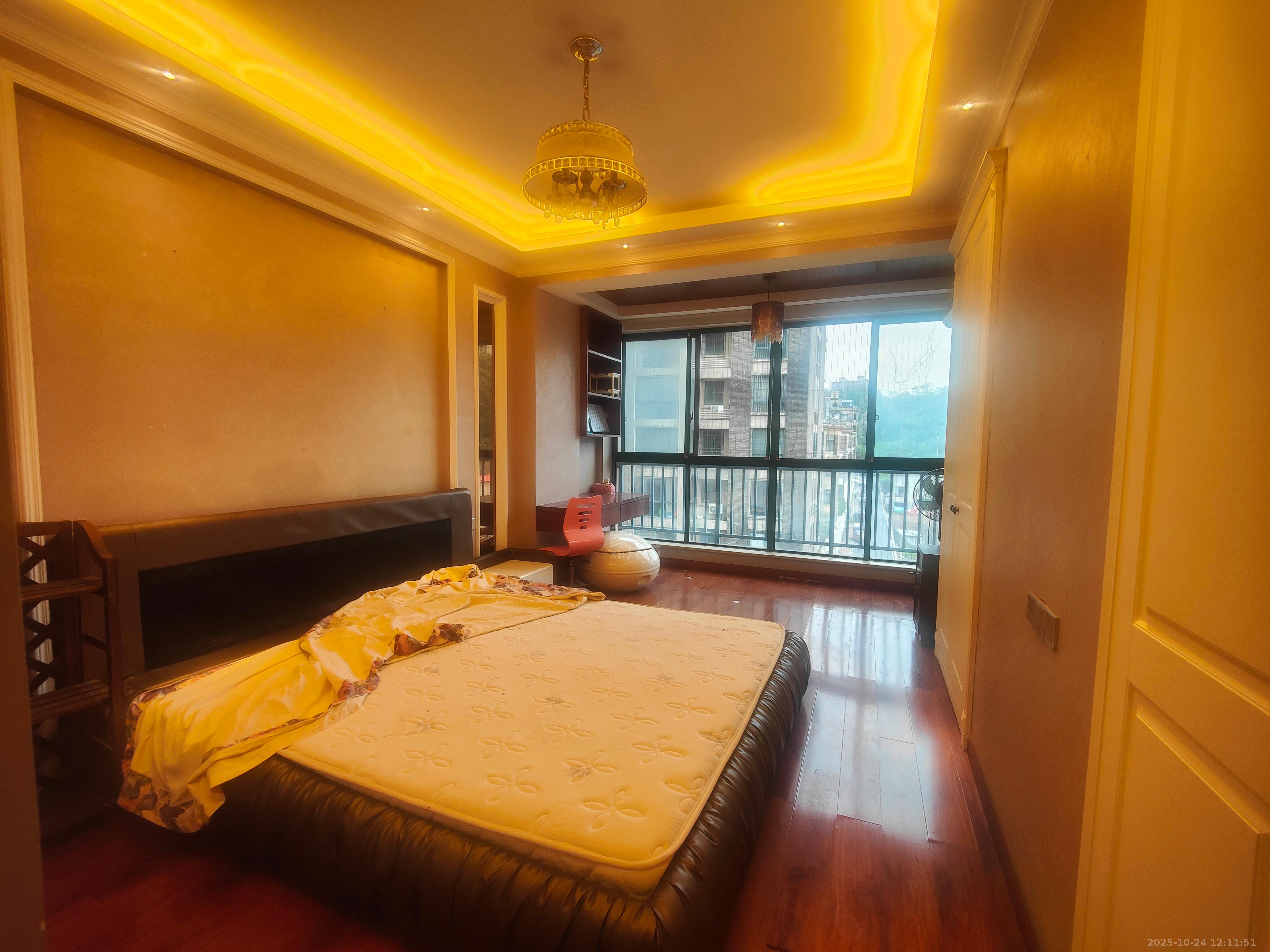 尚格名城花好悦园4期 3室2厅2卫 2200.0元/月 尚格名城花好悦园4期 3室2厅2卫 2200.0元/月室内图