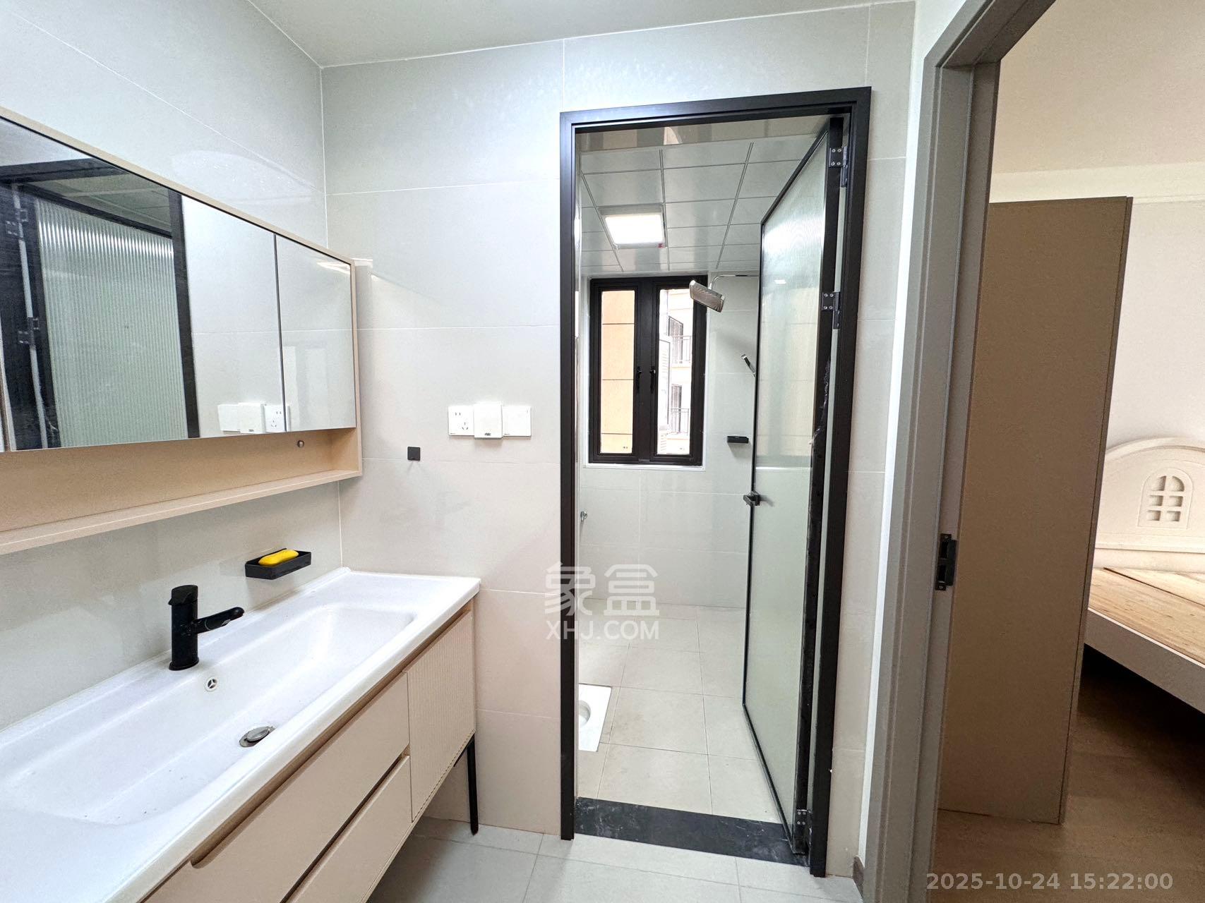 长房明宸府  3室1厅1卫    2300.0元/月 长房明宸府  3室1厅1卫    2300.0元/月室内图