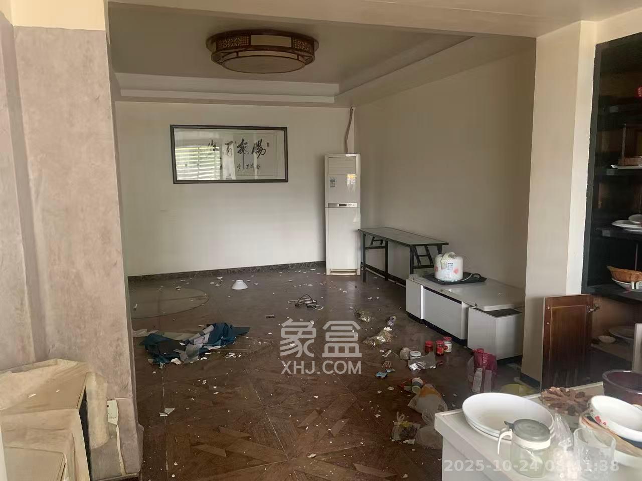 锦湘国际星城三期（锦绣苑）  4室2厅2卫    10000.0元/月