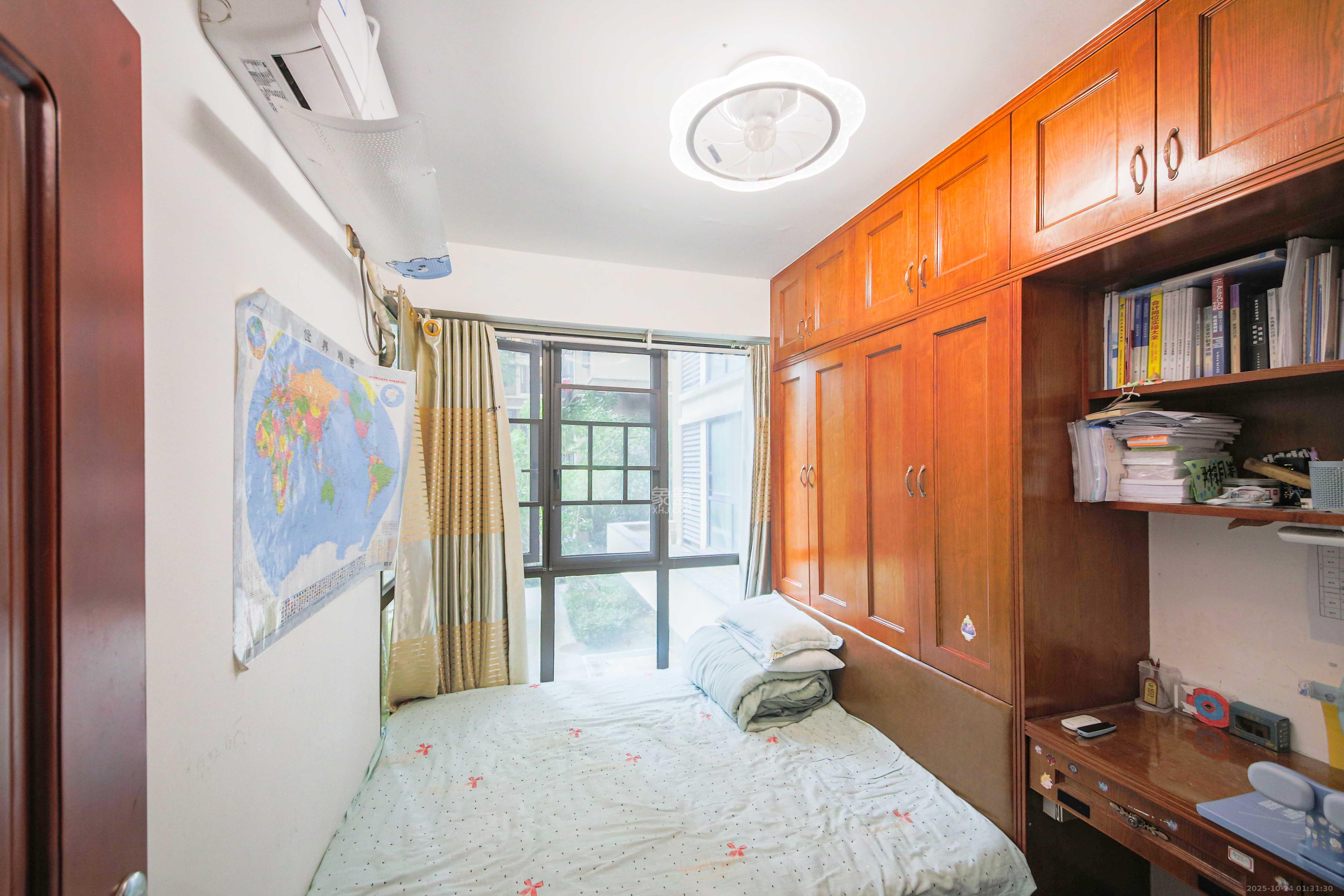 龙骧佳苑  3室2厅1卫    95.0万卧室