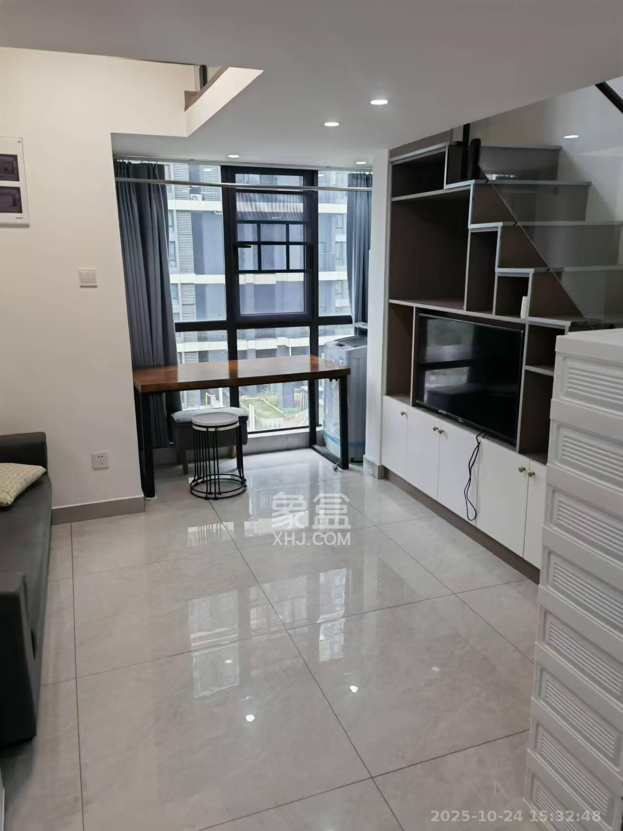 万科金色梦想A区  1室1厅1卫    1800.0元/月