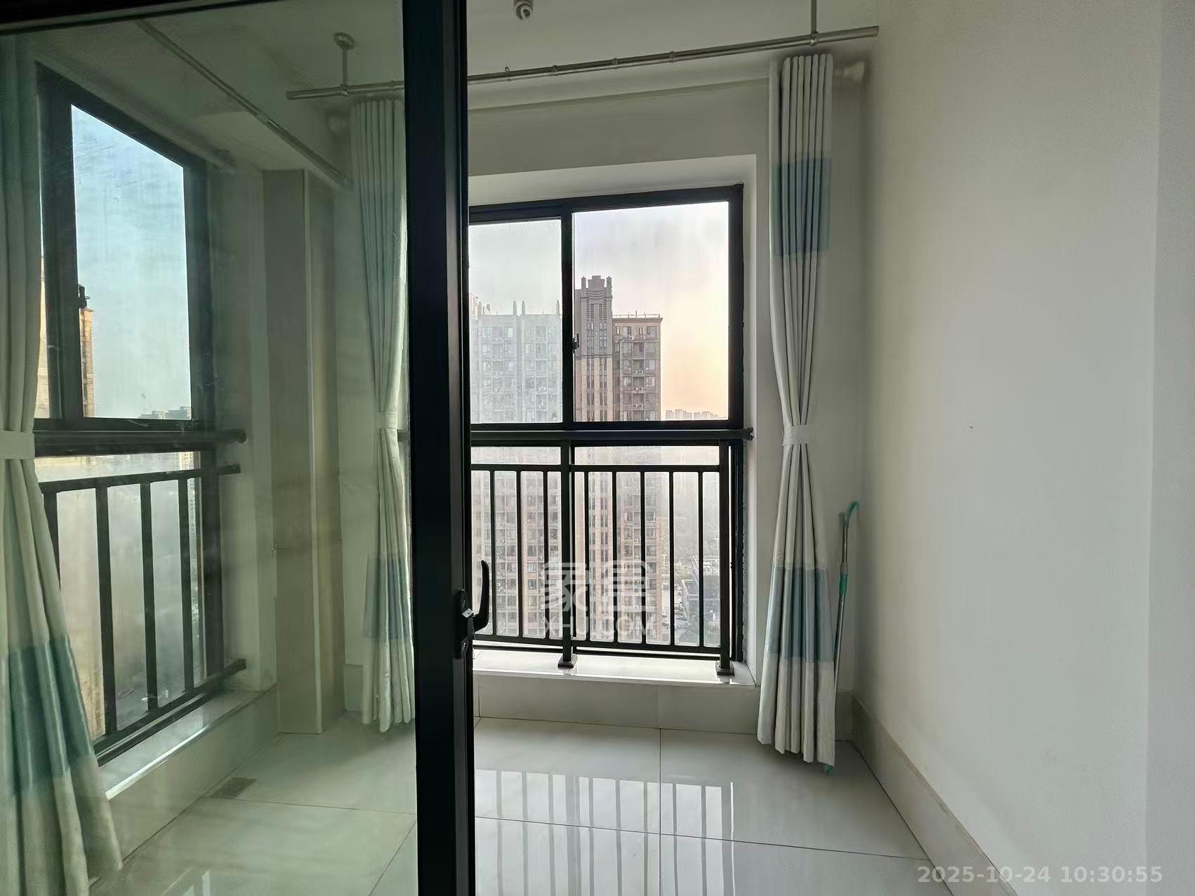 真人桥家园一期  1室0厅0卫    1800.0元/月室内图