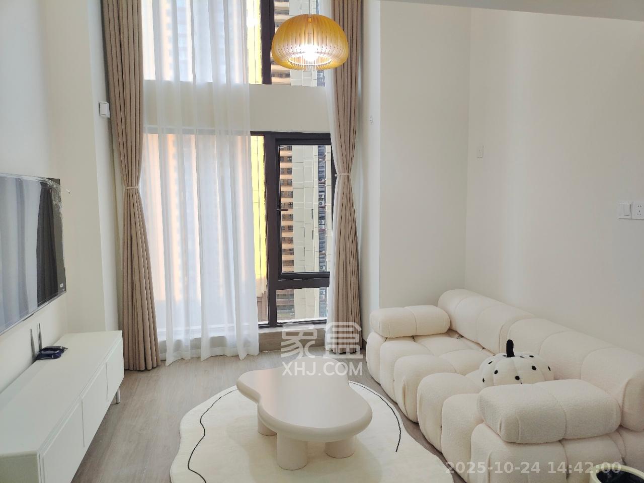 卓越江岸  1室1厅1卫    2500.0元/月室内图