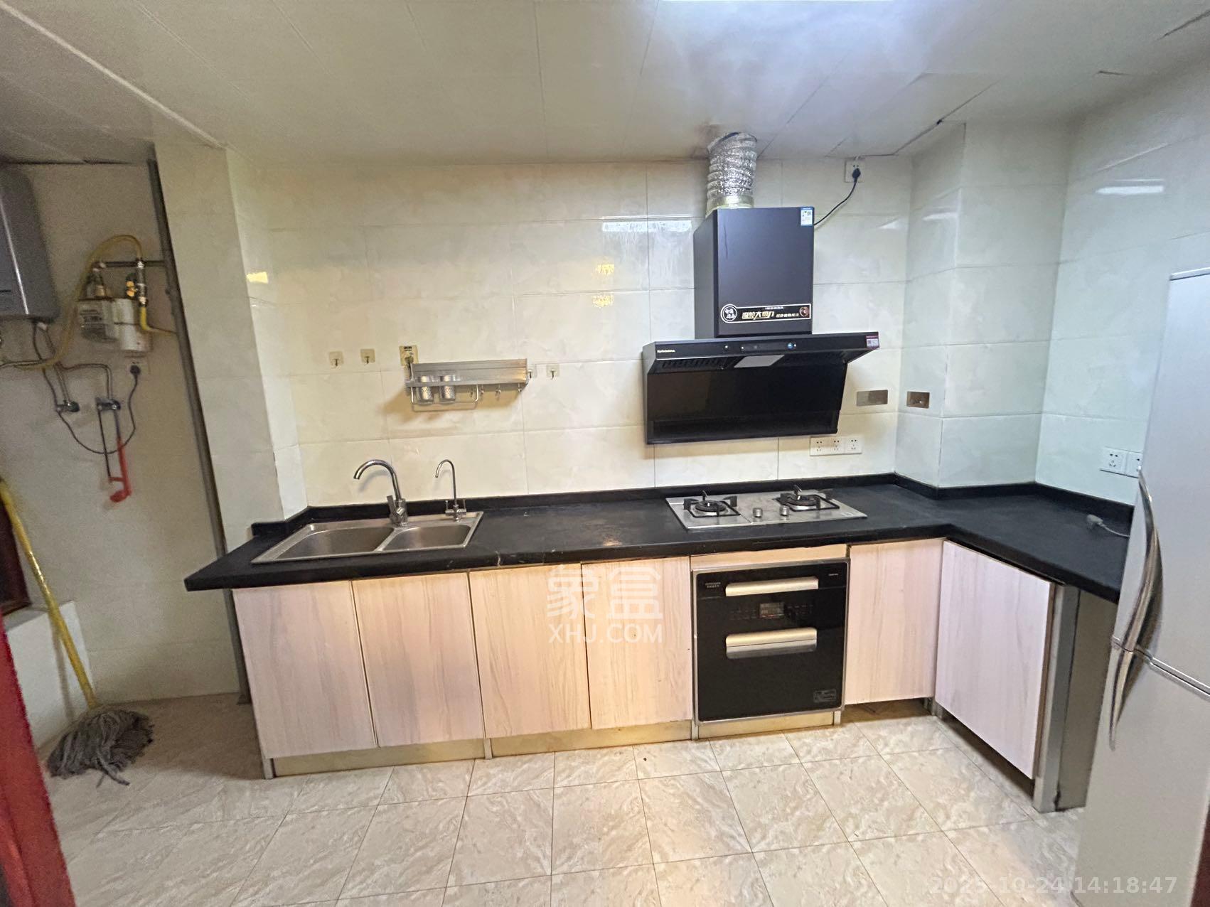 怡海星城 3室2厅2卫 1800.0元/月 怡海星城 3室2厅2卫 1800.0元/月室内图