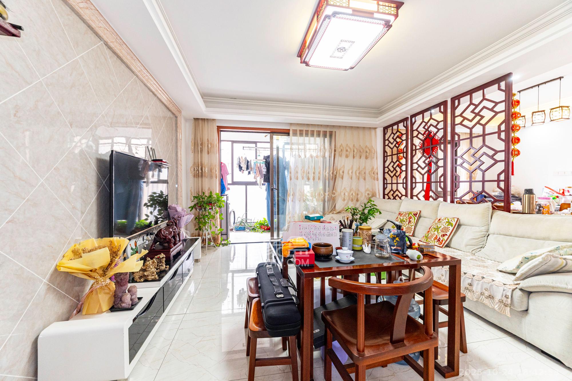 华润凤凰城三期  3室2厅1卫    105.0万 华润凤凰城三期  3室2厅1卫    105.0万