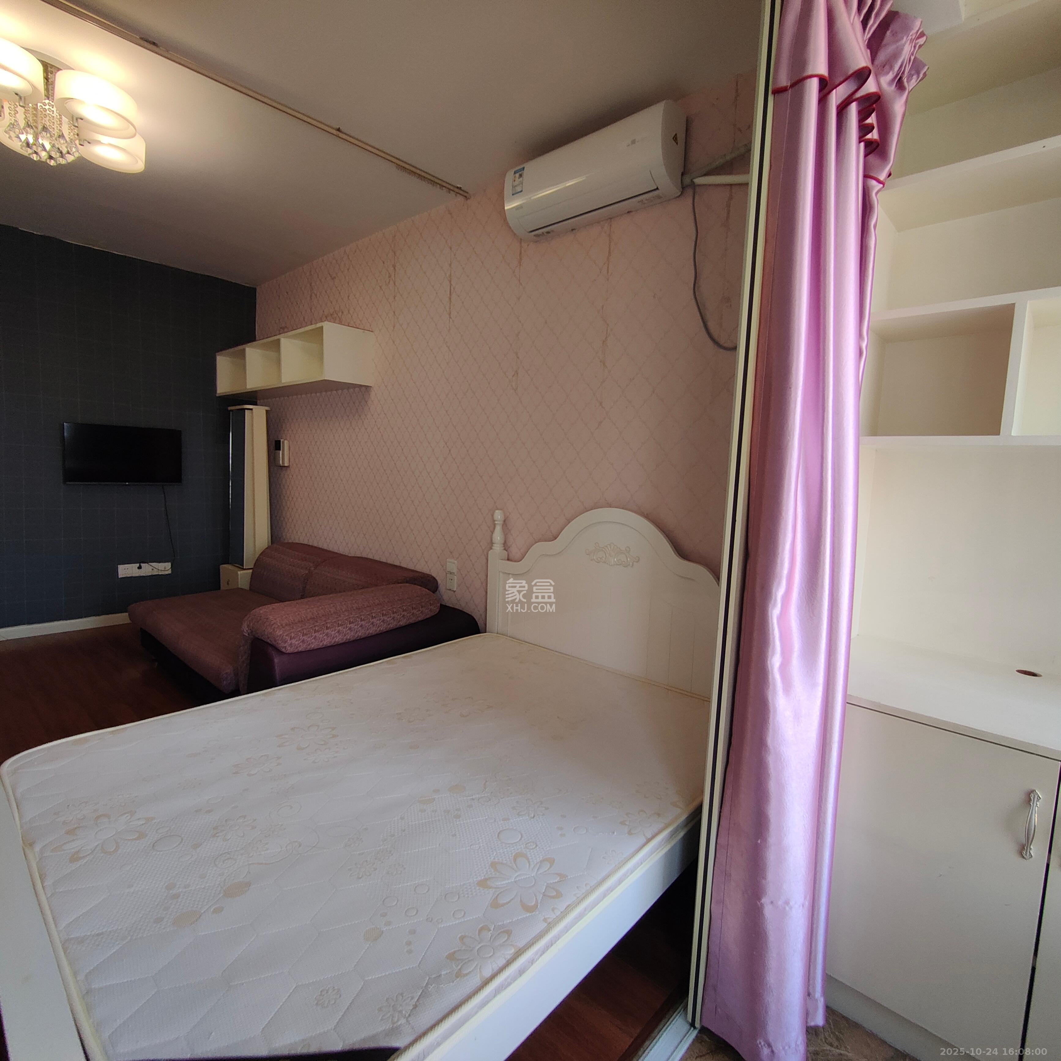 上峰苑（兰亭玥岛）  1室0厅1卫    1500.0元/月室内图