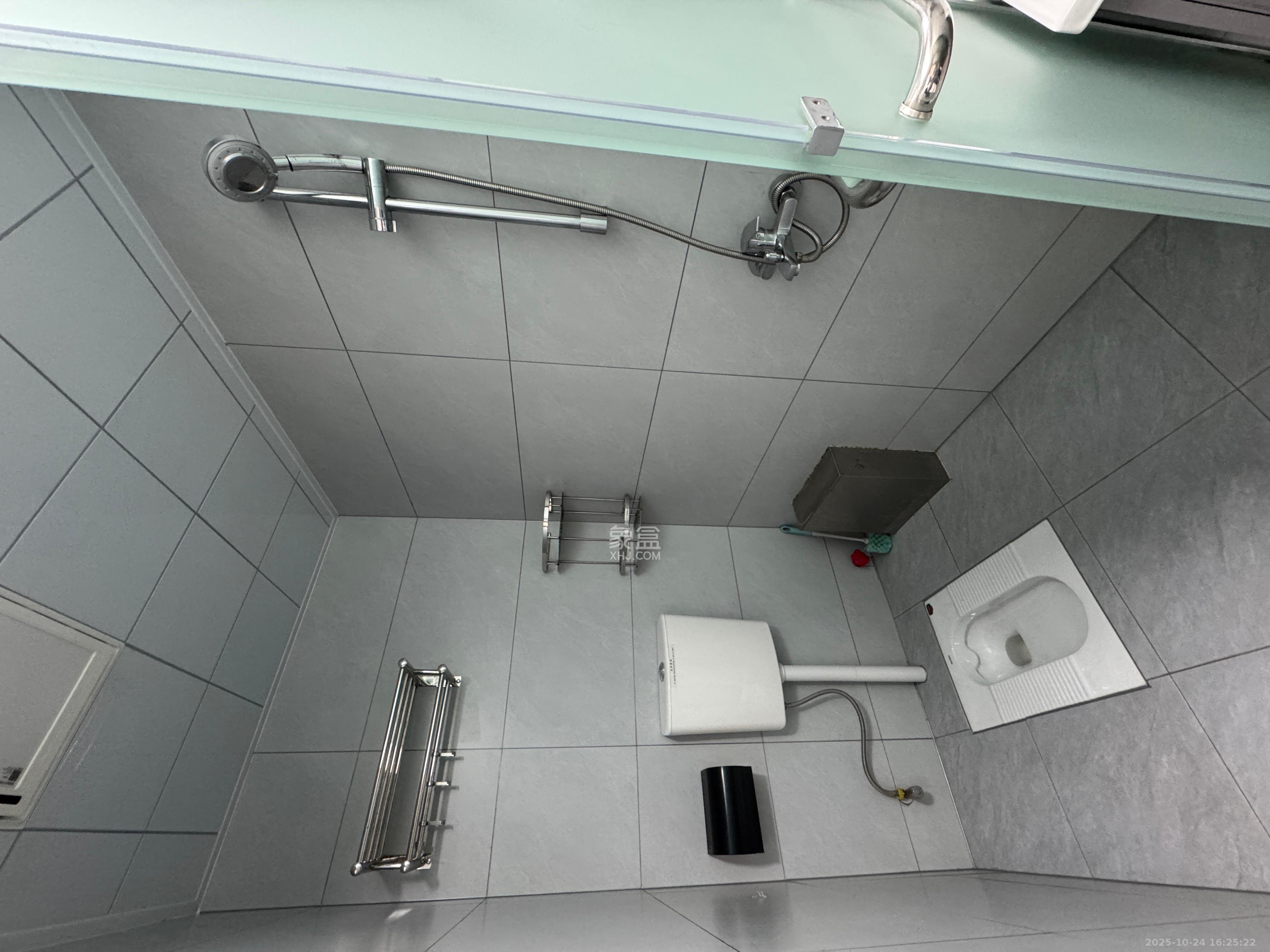 怡海星城 1室0厅0卫 1100.0元/月 怡海星城 1室0厅0卫 1100.0元/月室内图