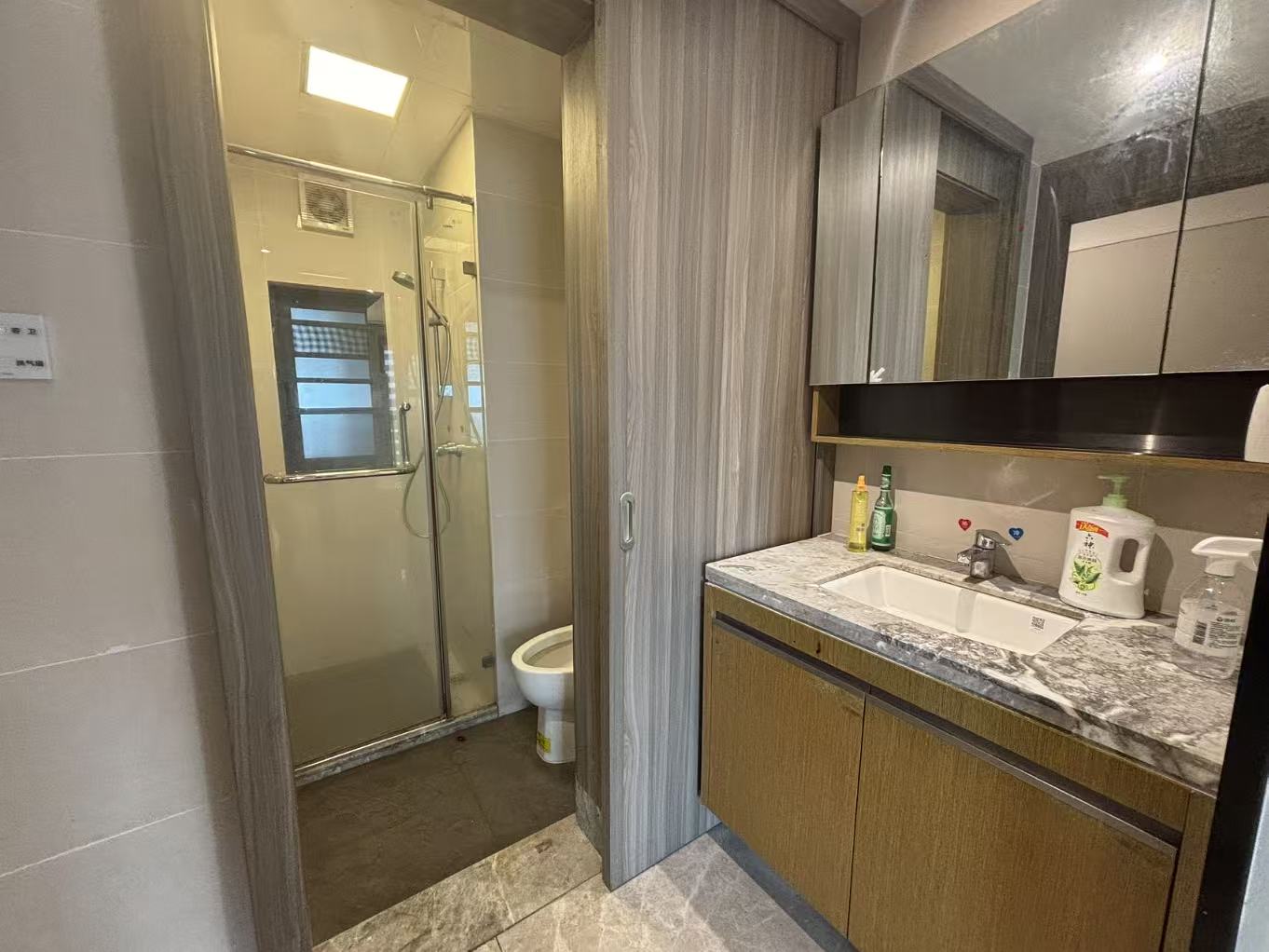 雅居乐金沙湾  2室1厅1卫    1600.0元/月 雅居乐金沙湾  2室1厅1卫    1600.0元/月室内图