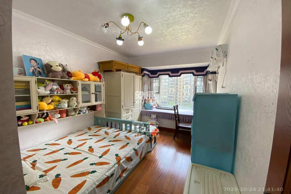 金鼎公园尚 3室2厅2卫 2800.0元/月 金鼎公园尚 3室2厅2卫 2800.0元/月室内图