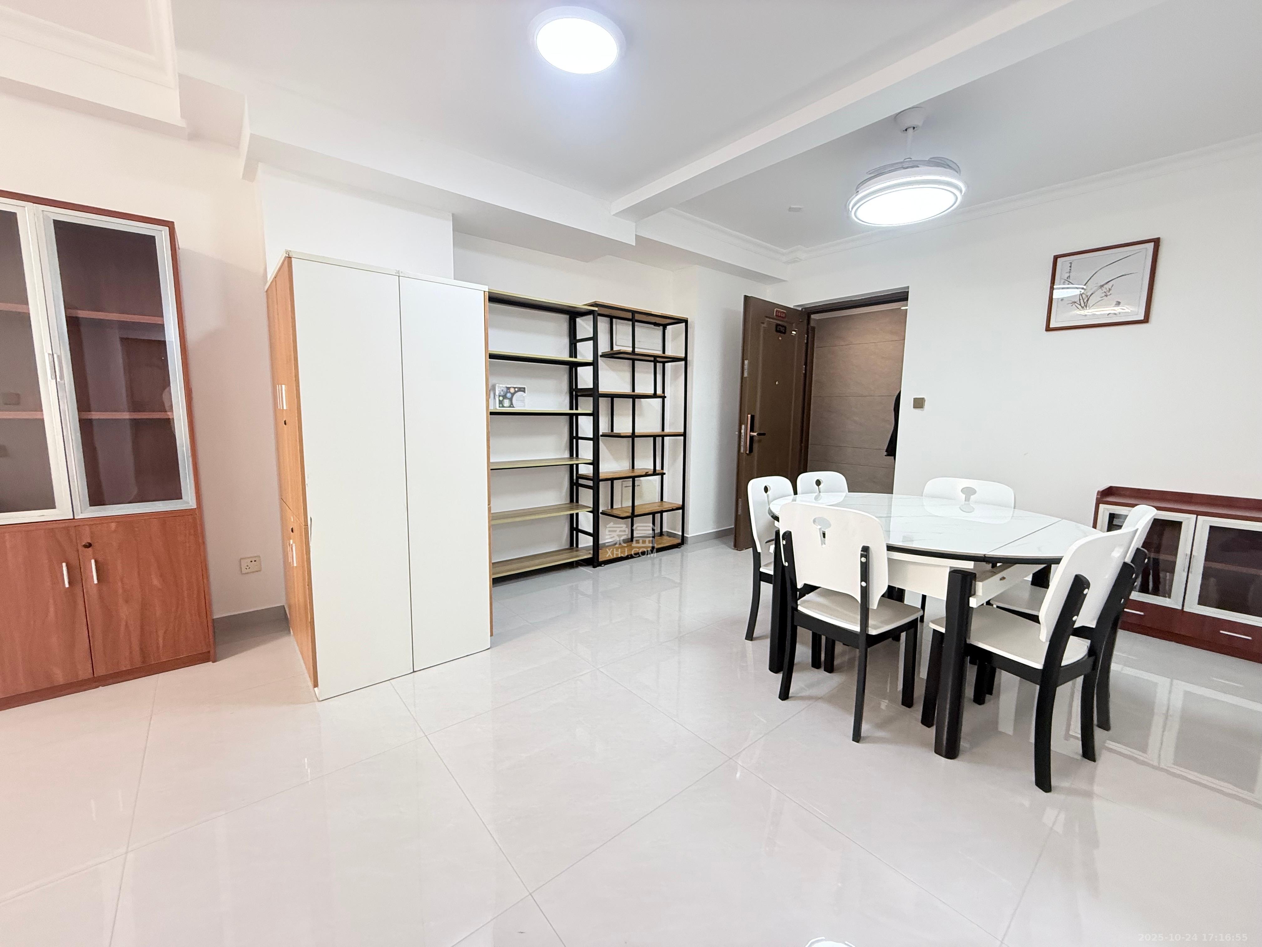 建发玖洲观澜  2室2厅1卫    2800.0元/月室内图