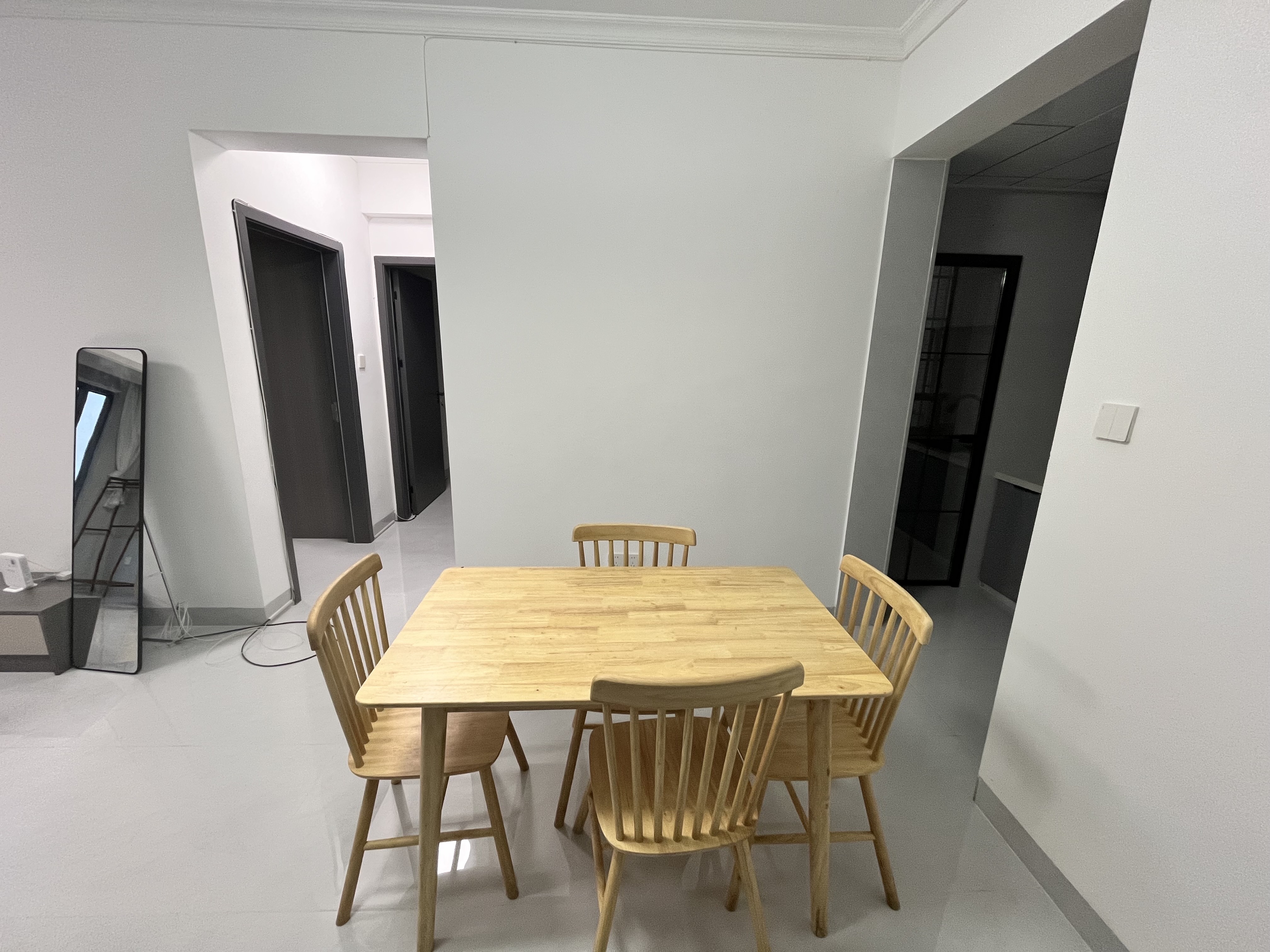 互助小区电梯房  2室2厅1卫    1500.0元/月室内图