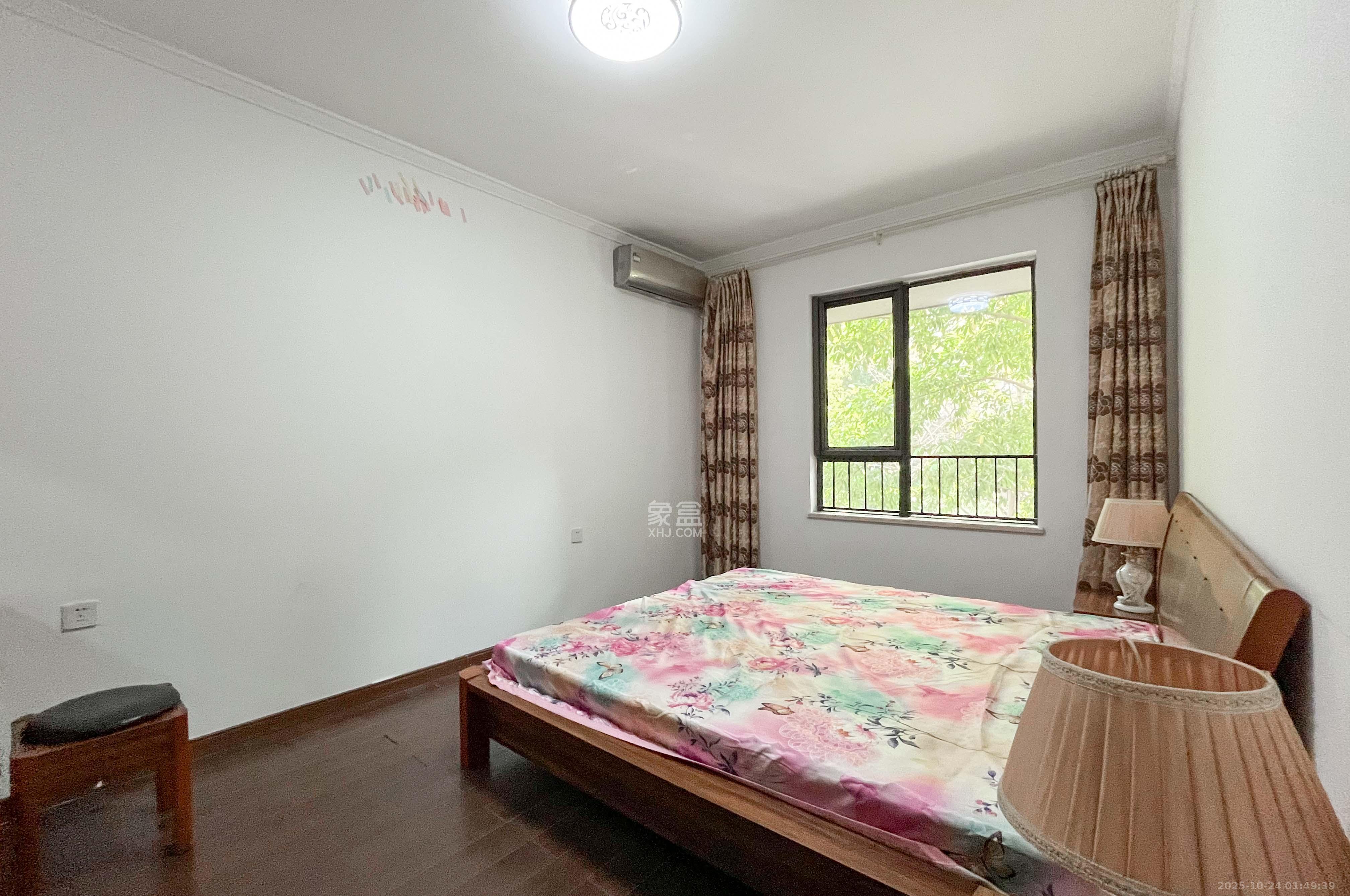 万科里梅溪郡 4室2厅1卫 242.0万 万科里梅溪郡 4室2厅1卫 242.0万其他