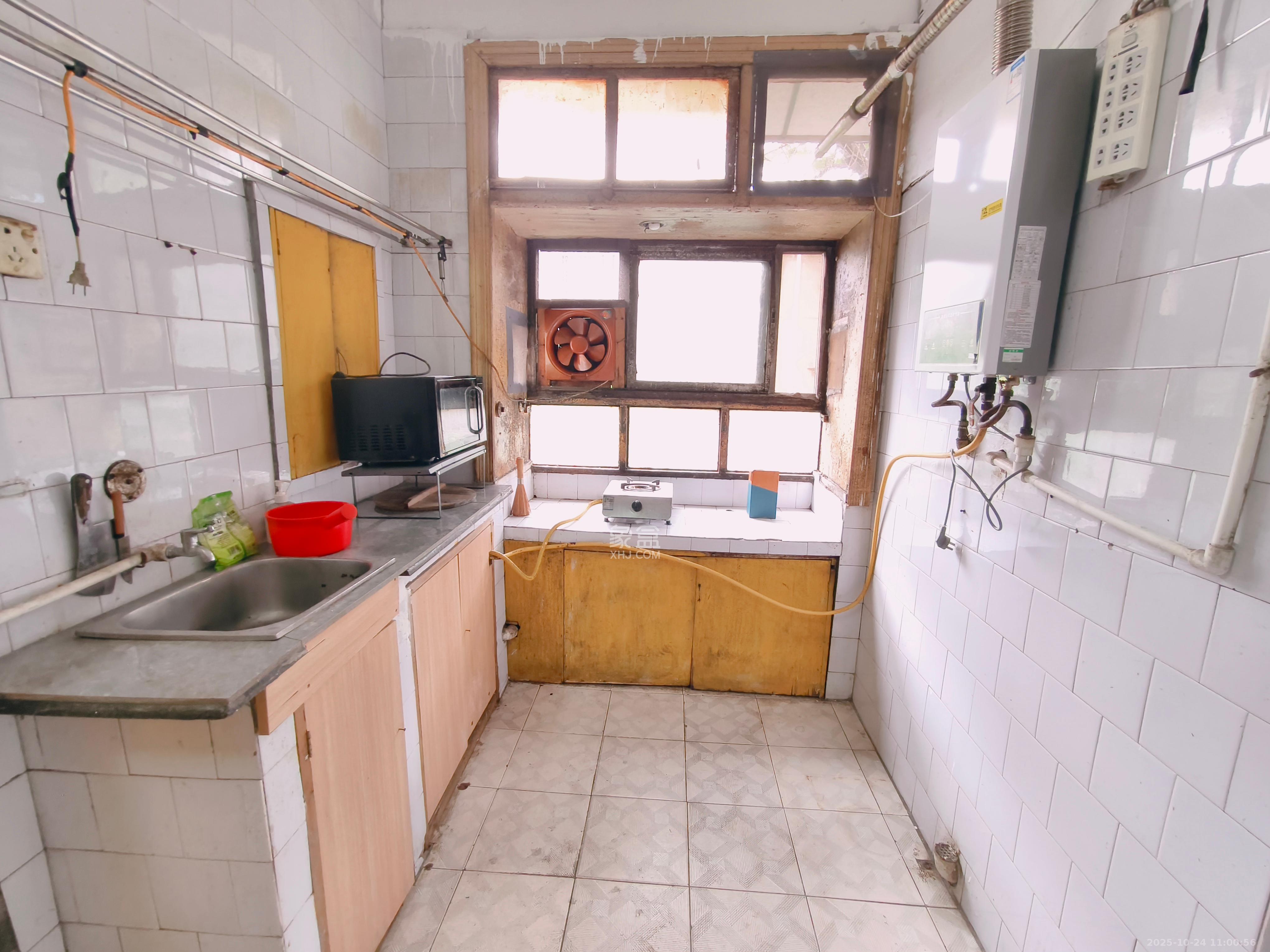 妹子山社区(曙光社区)  2室1厅1卫    800.0元/月 妹子山社区(曙光社区)  2室1厅1卫    800.0元/月室内图