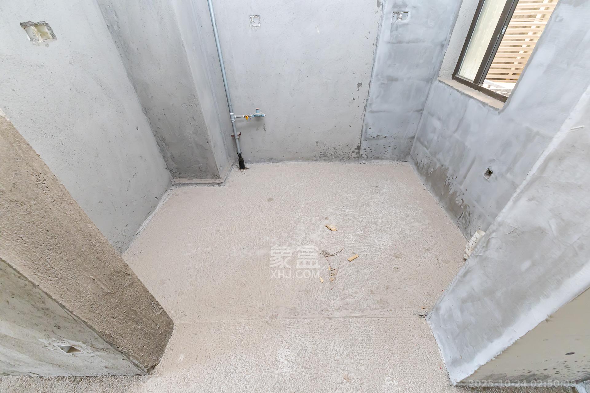 长燃润和天地（长润小区印湘江）  4室2厅2卫    98.8万厨房