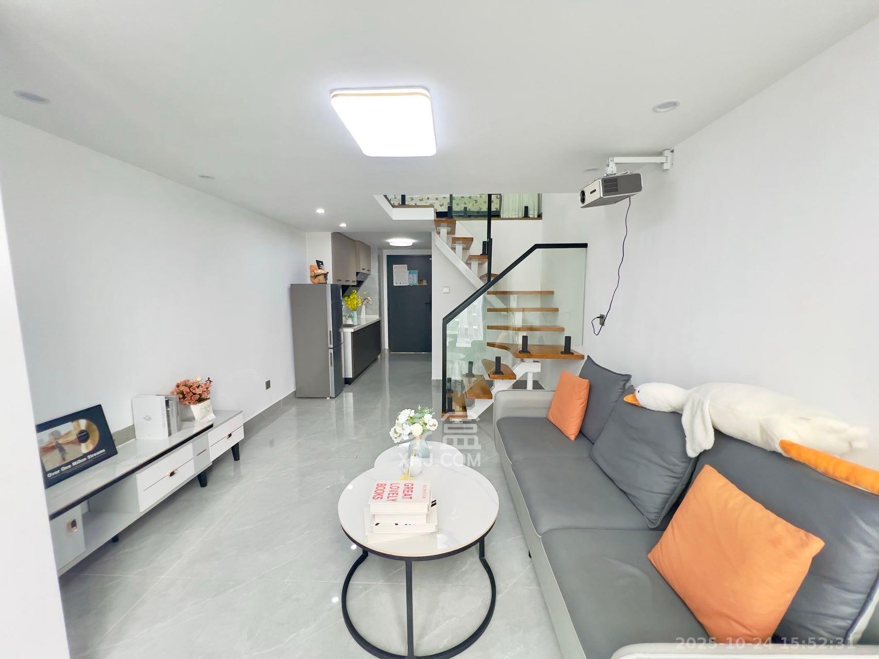 敬天广场  2室1厅1卫    2500.0元/月室内图