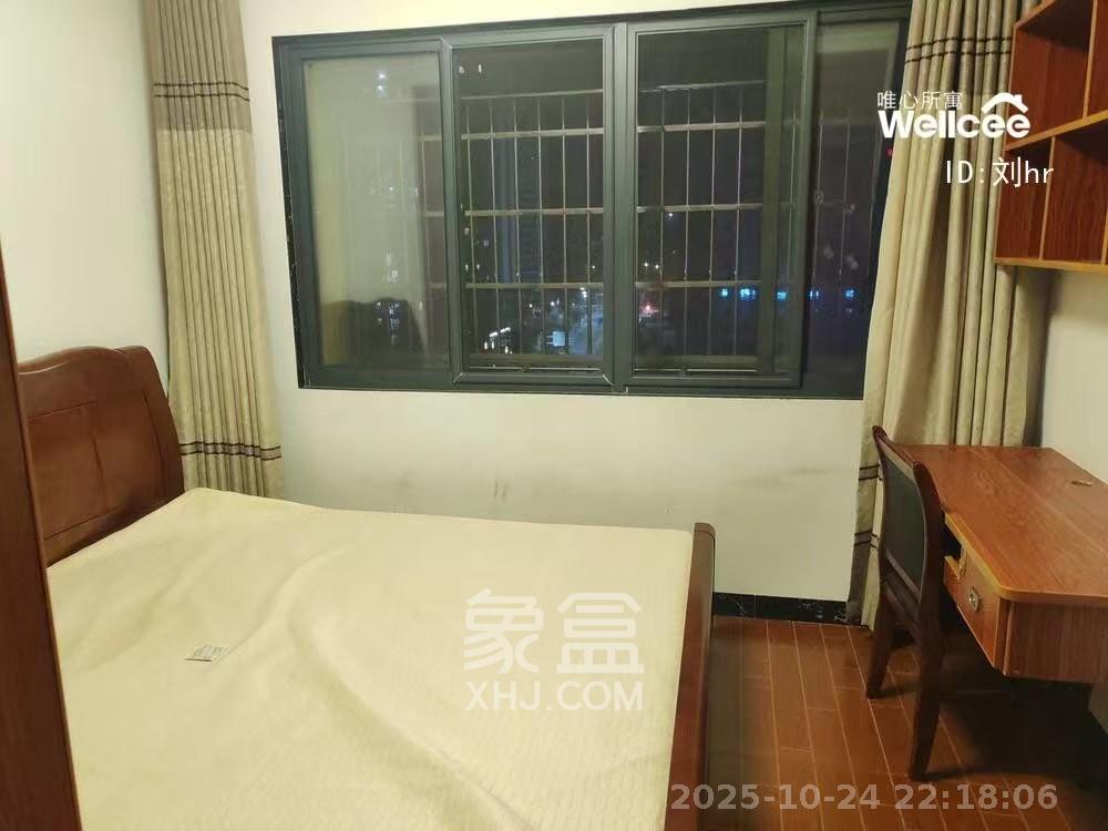 和康园小区  3室2厅2卫    2200.0元/月室内图