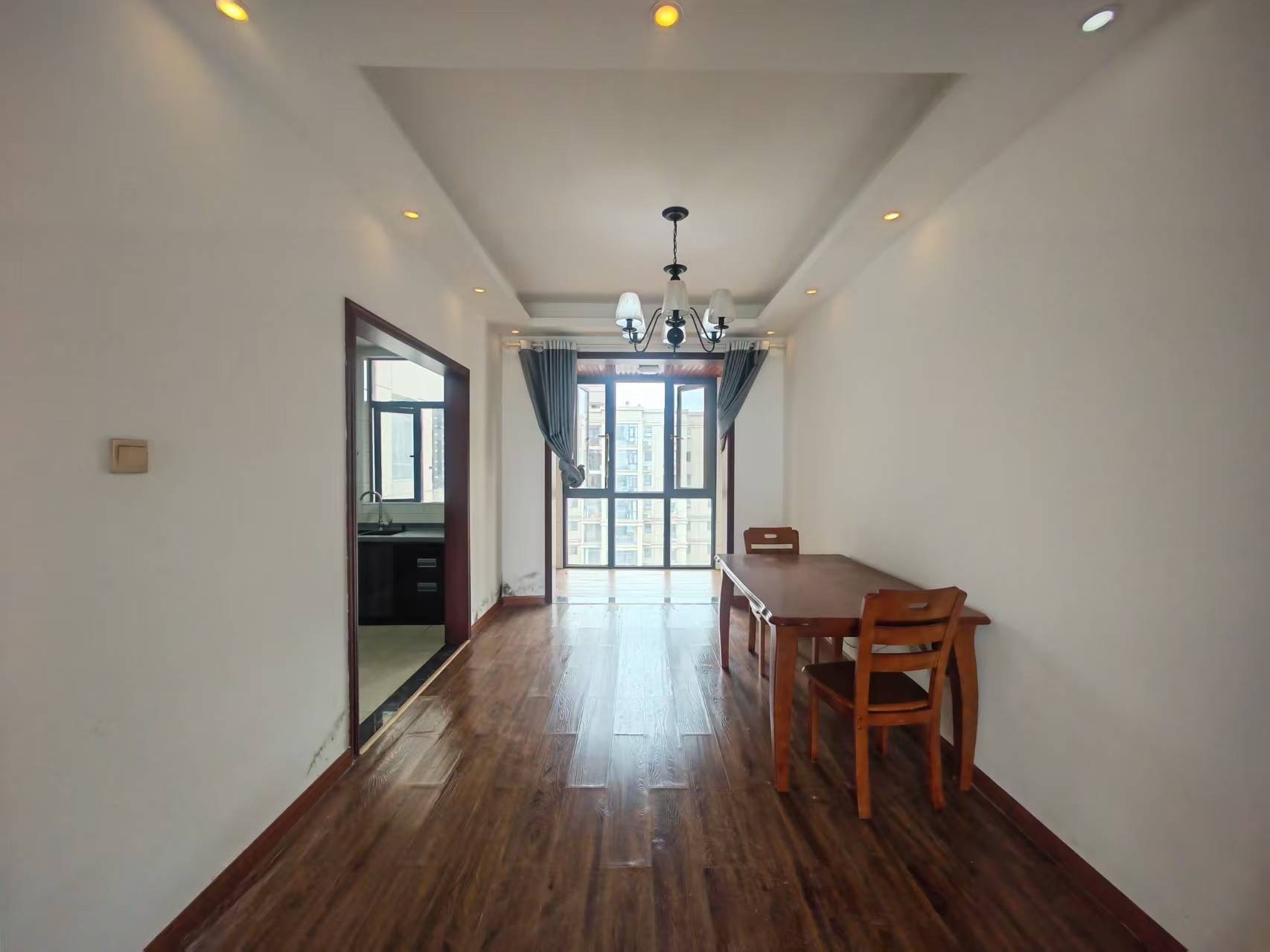 水域中央  3室2厅2卫    2300.0元/月室内图