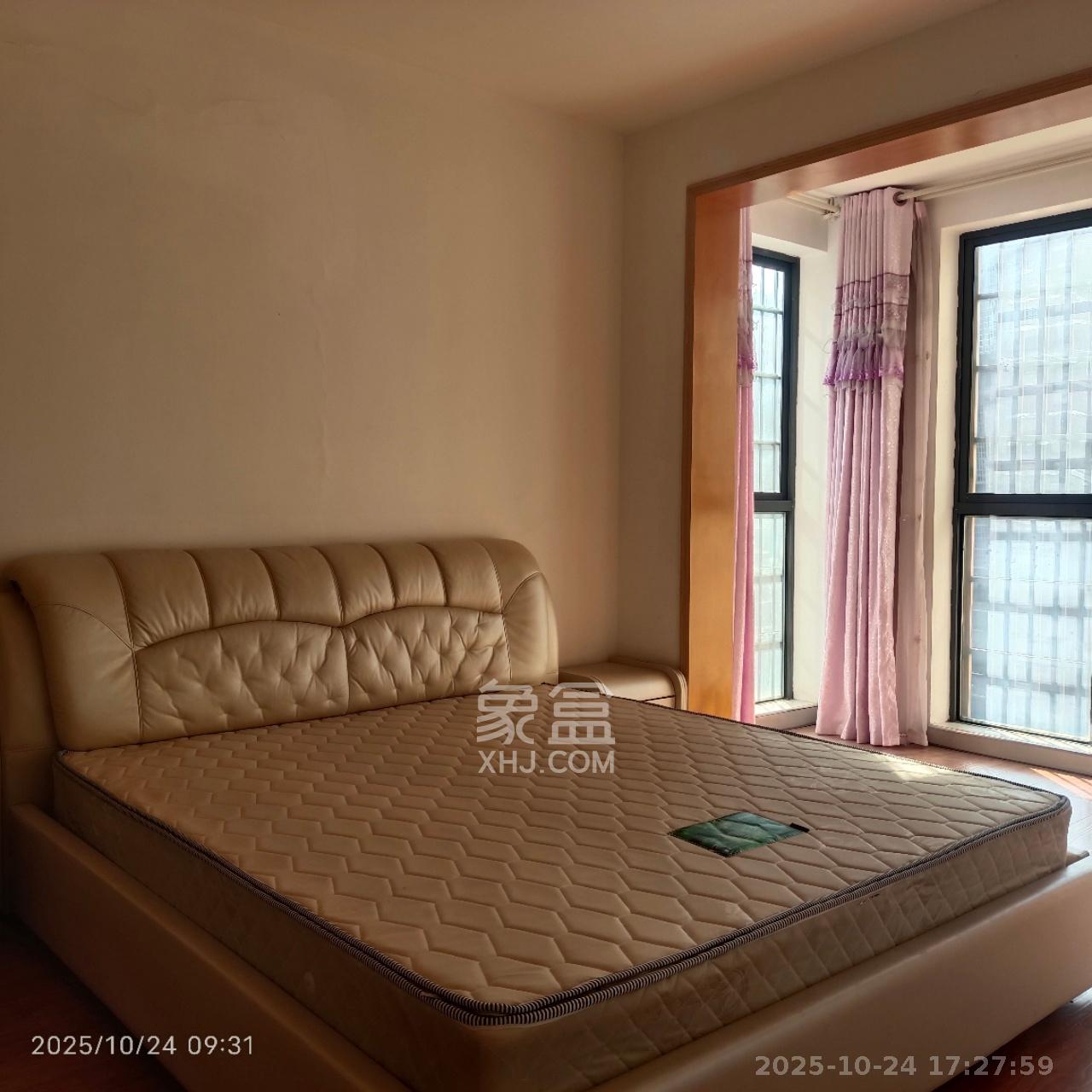 山水嘉园  3室2厅1卫    1800.0元/月室内图