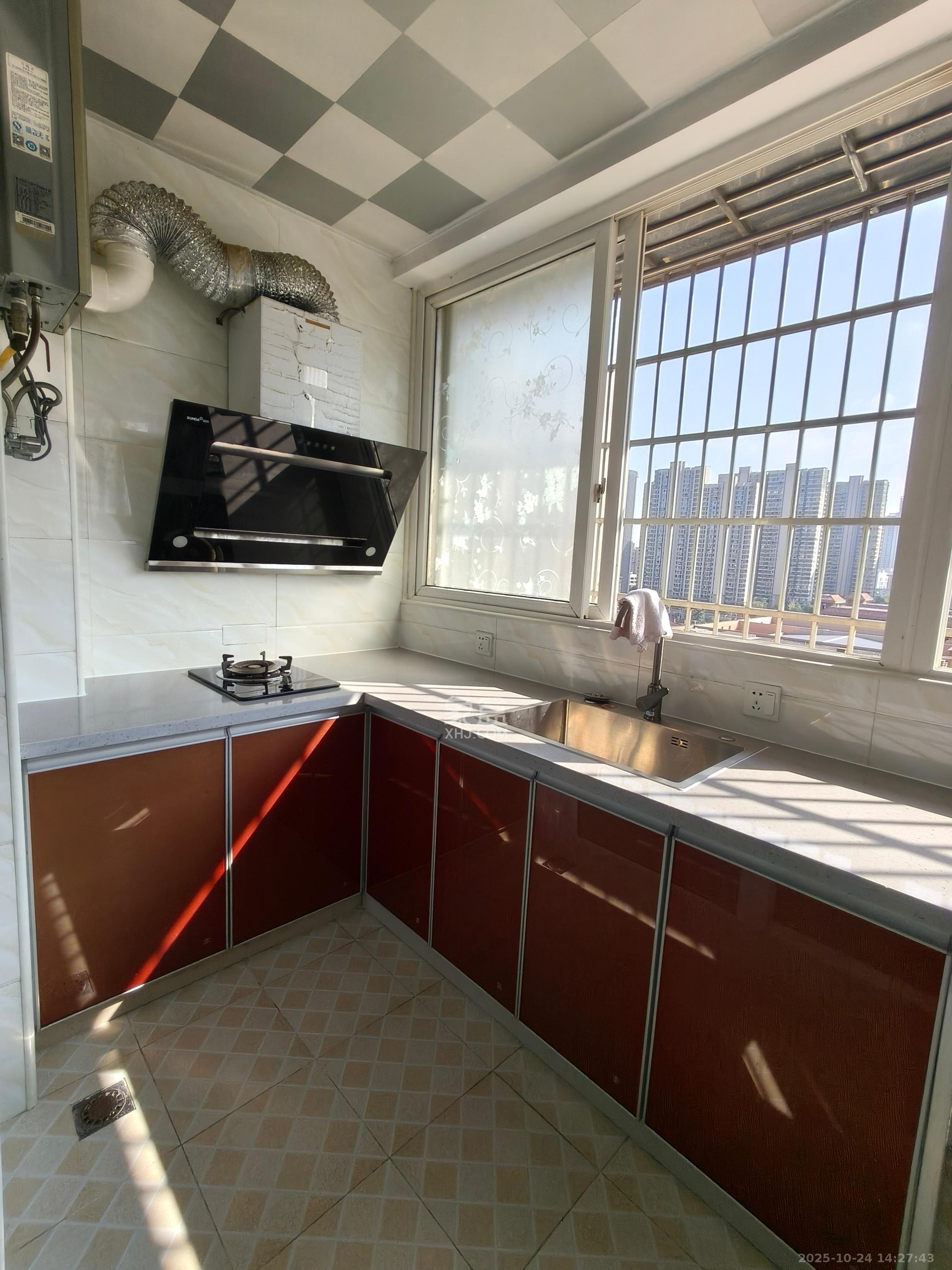 星城新宇黎锦苑  1室1厅1卫    1300.0元/月 星城新宇黎锦苑  1室1厅1卫    1300.0元/月室内图