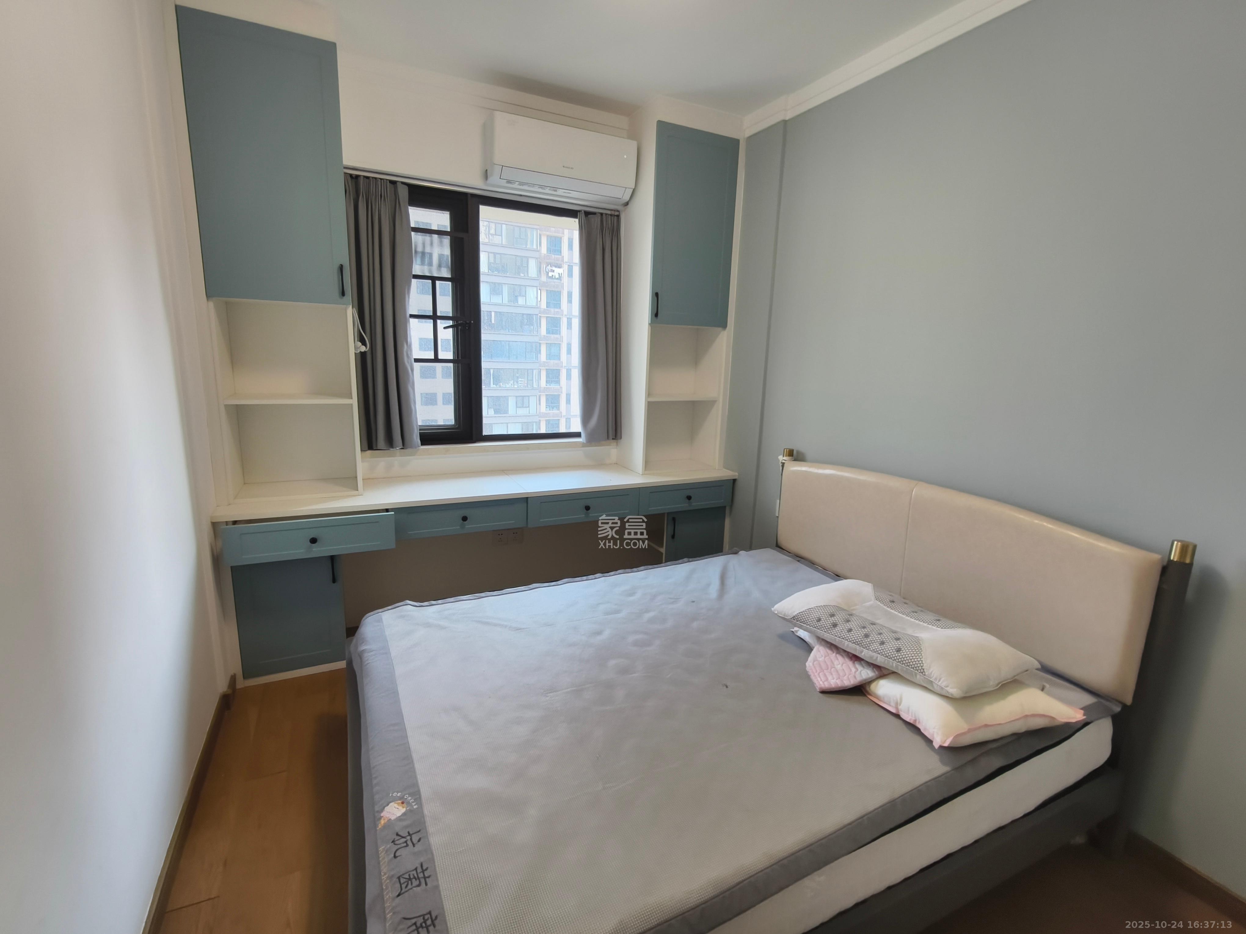 万润滨江天著  3室2厅2卫    2600.0元/月 万润滨江天著  3室2厅2卫    2600.0元/月室内图