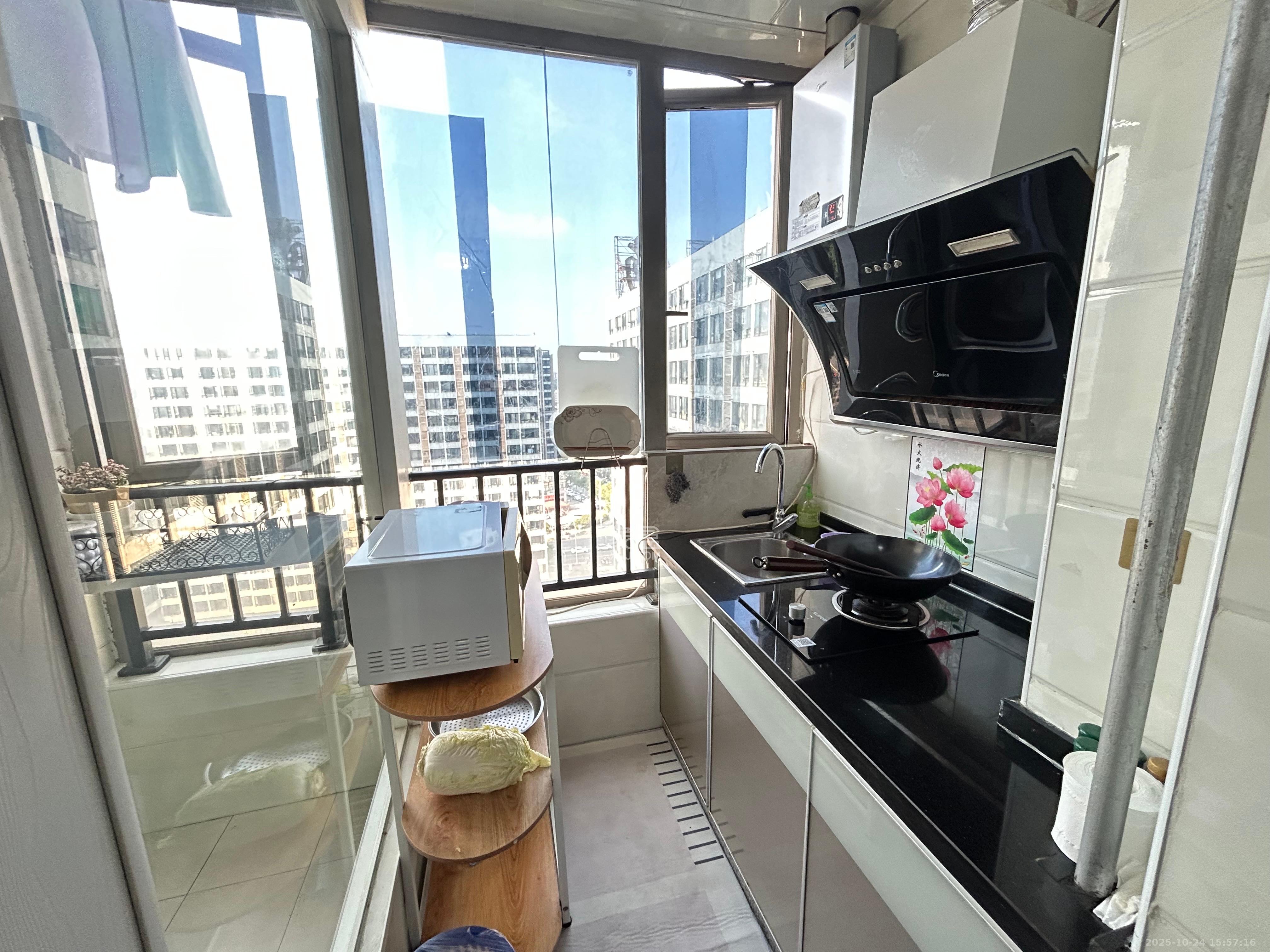 怡海星城  1室1厅1卫    800.0元/月室内图