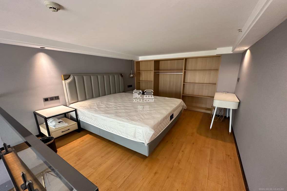 时代MOMA云PARK 1室1厅1卫 2300.0元/月 时代MOMA云PARK 1室1厅1卫 2300.0元/月室内图