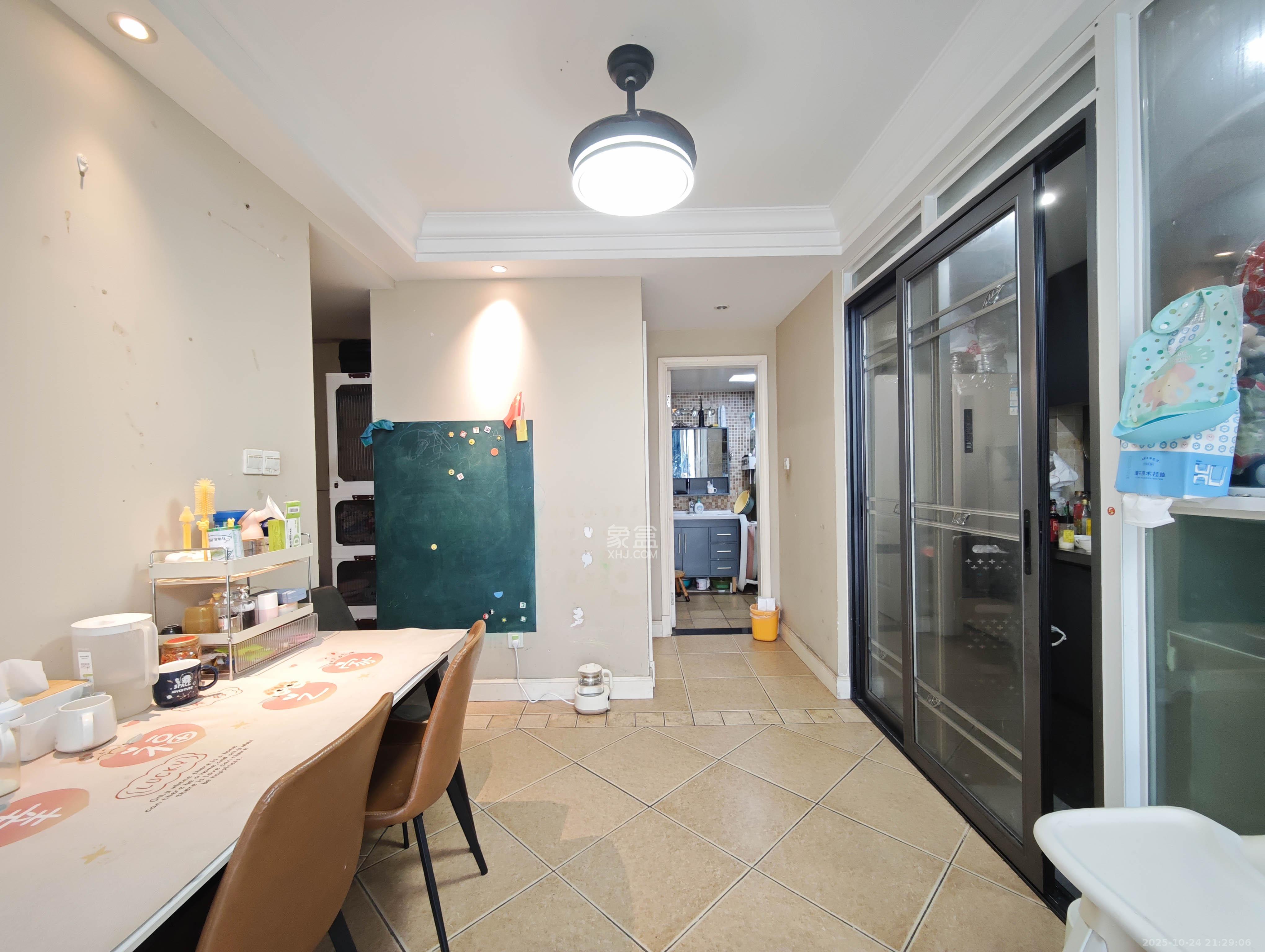 保利城（中航城国际社区、郡原美村）  1室1厅1卫    52.0万其他