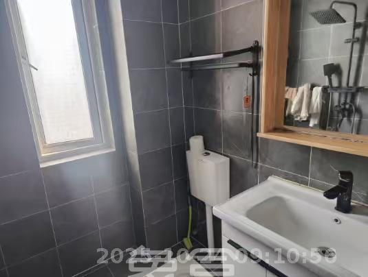 星城新宇川河苑  2室1厅1卫    1700.0元/月 星城新宇川河苑  2室1厅1卫    1700.0元/月室内图