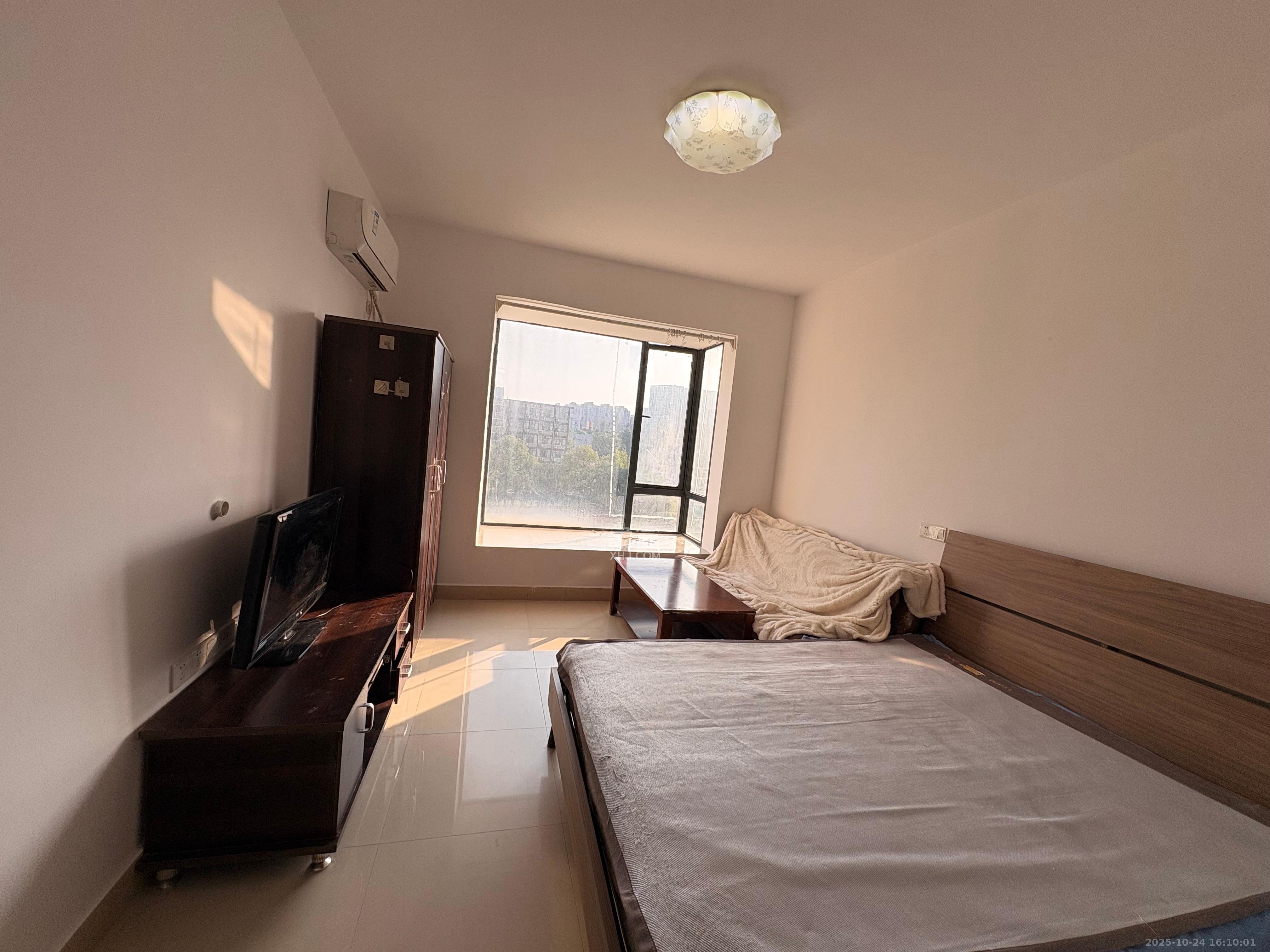 高升金典 1室2厅1卫 1500.0元/月 高升金典 1室2厅1卫 1500.0元/月室内图