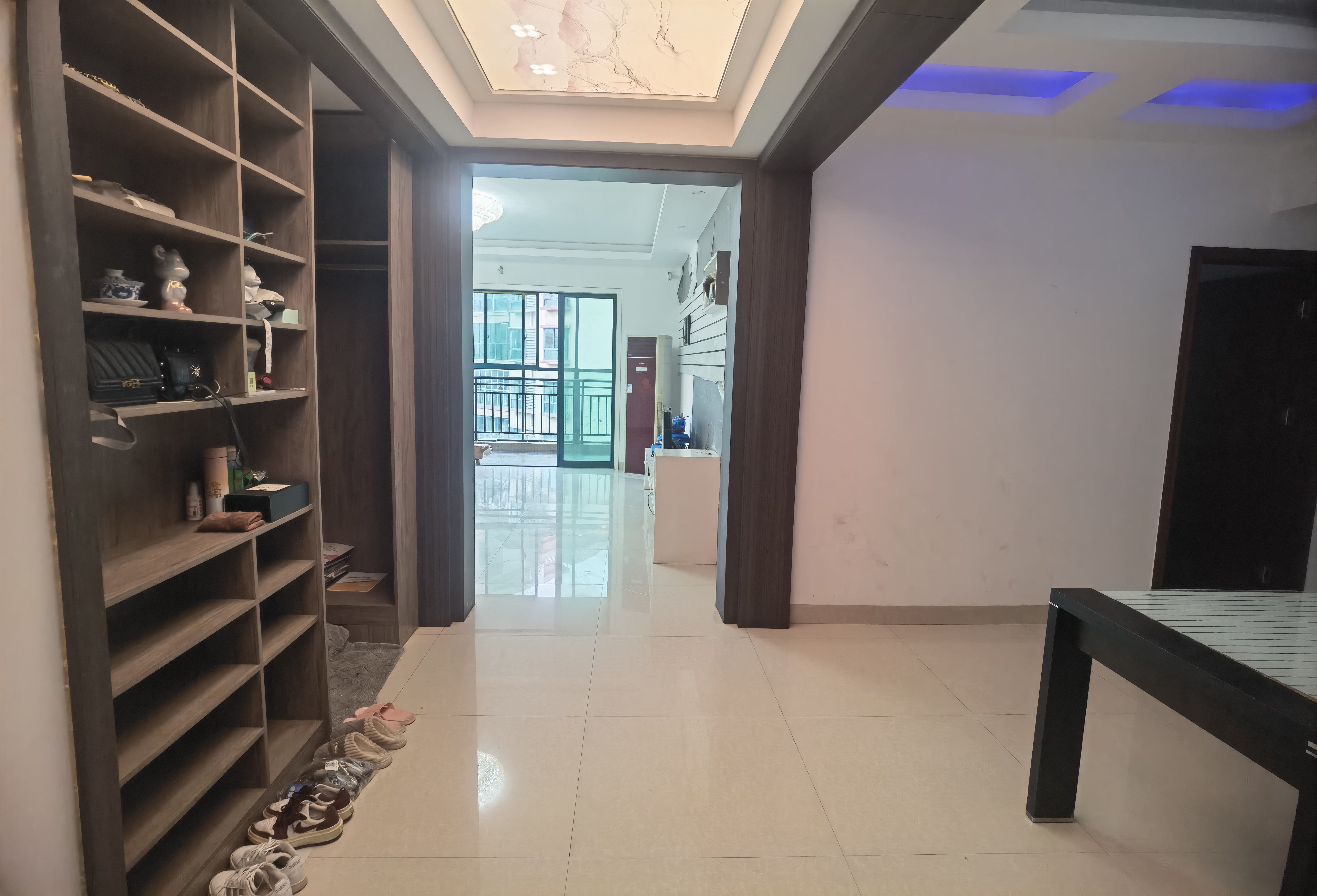 俊景花园  4室2厅2卫    65.0万