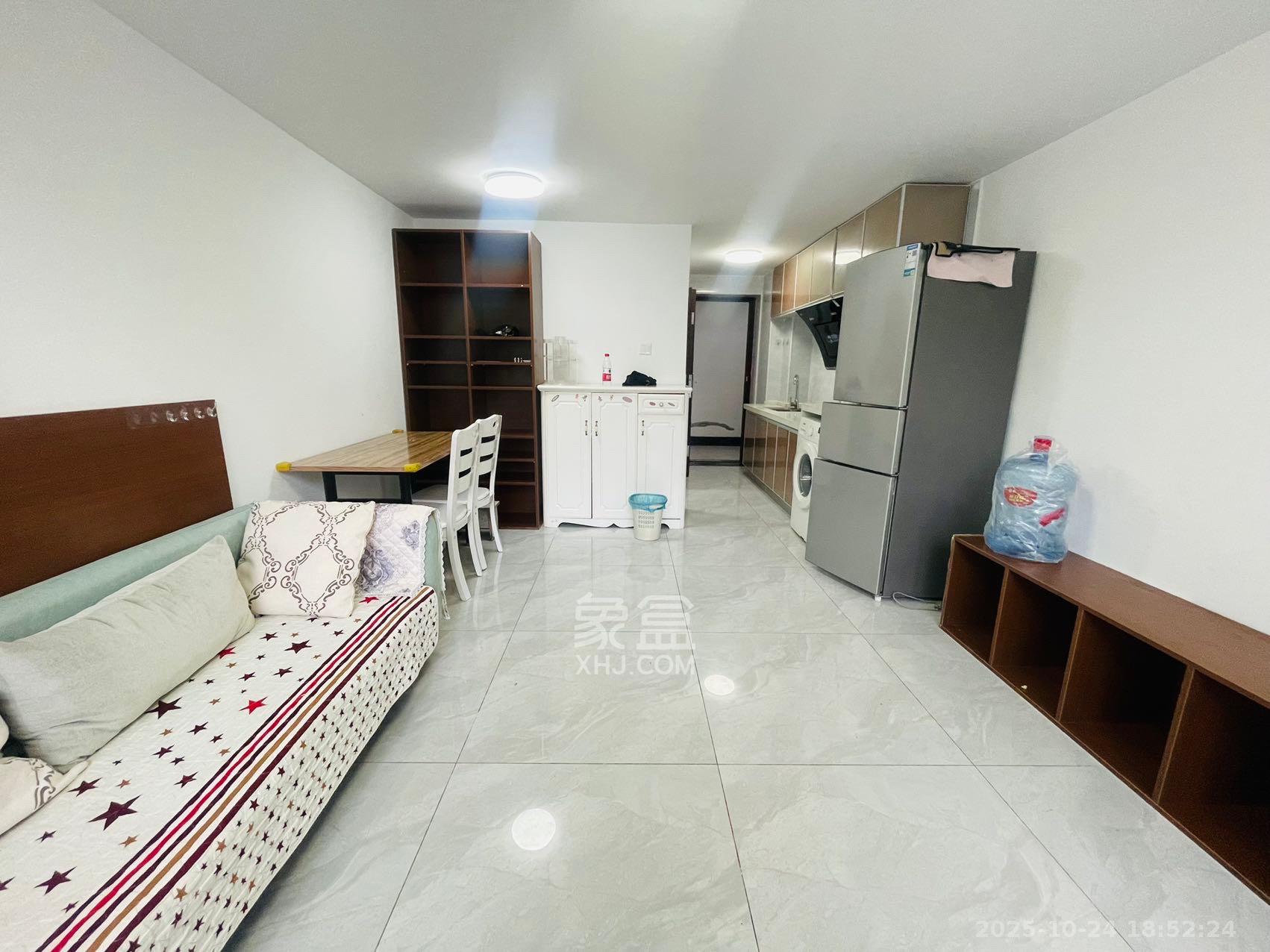 裕天国际商汇中心  1室0厅0卫    1600.0元/月室内图