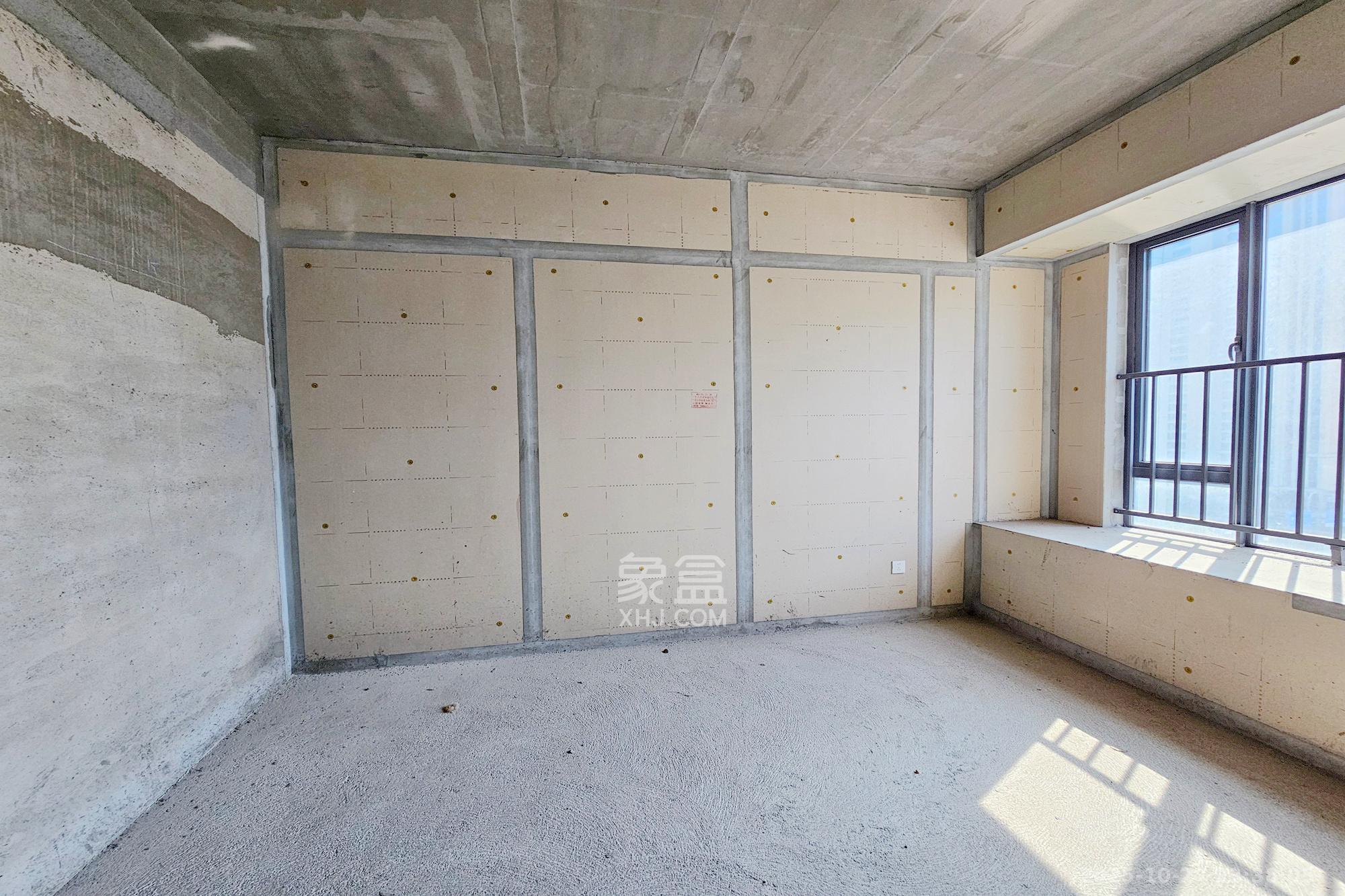 长房东旭国际  4室2厅3卫    300.0万 长房东旭国际  4室2厅3卫    300.0万卧室