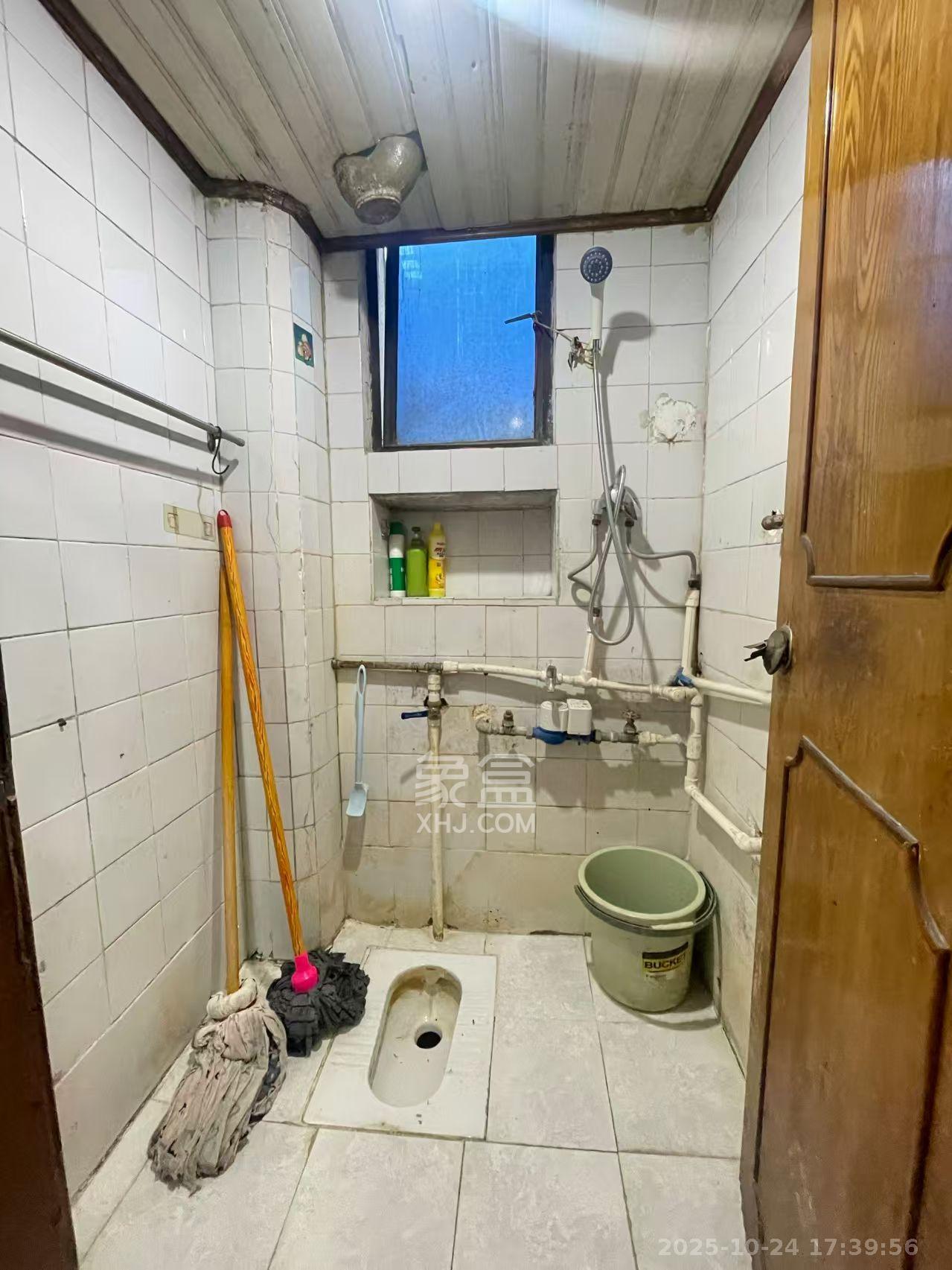 向韶村  2室1厅1卫    1300.0元/月室内图