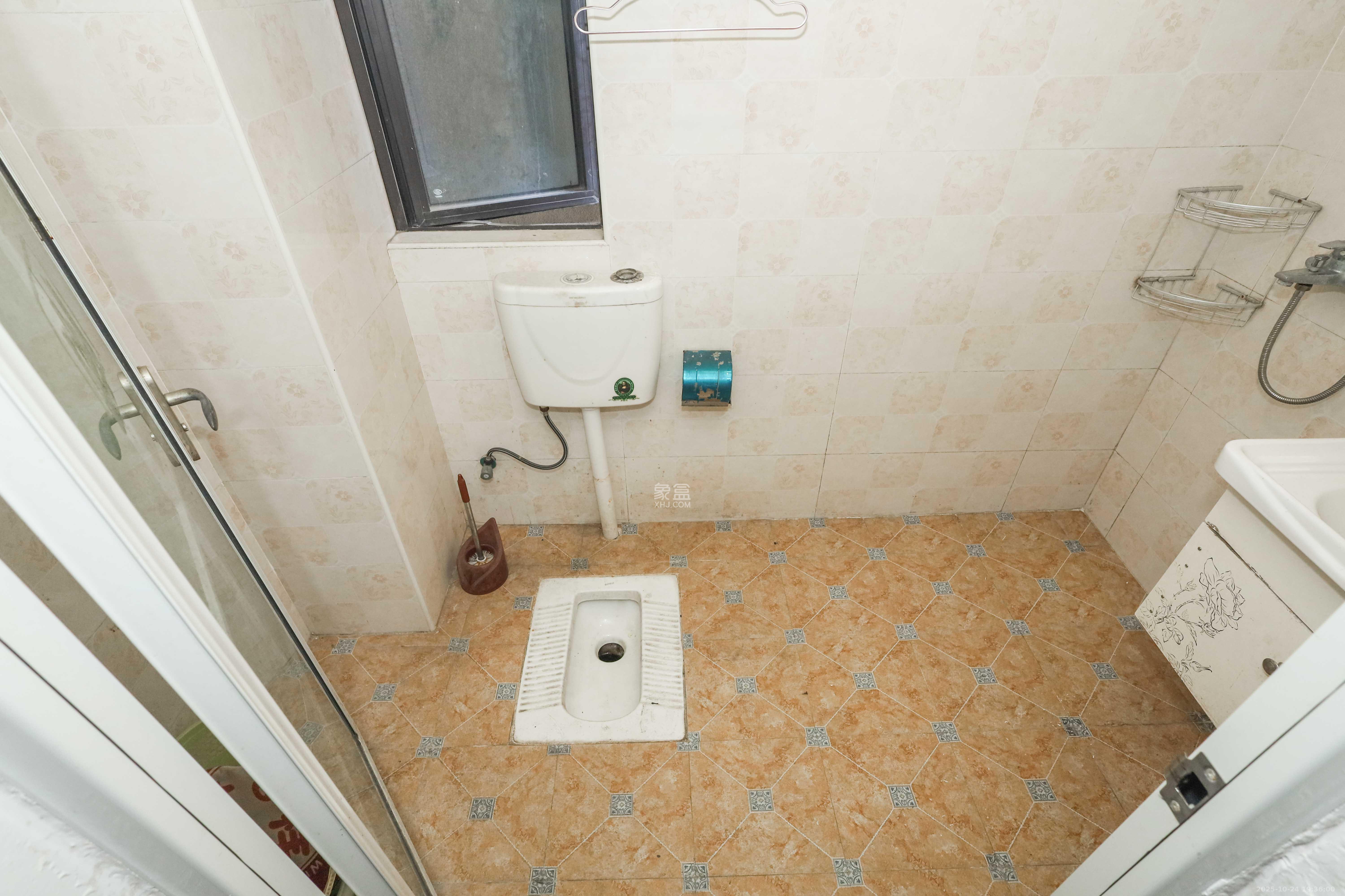 中国铁建梅溪青秀二期  4室2厅2卫    145.0万卫生间