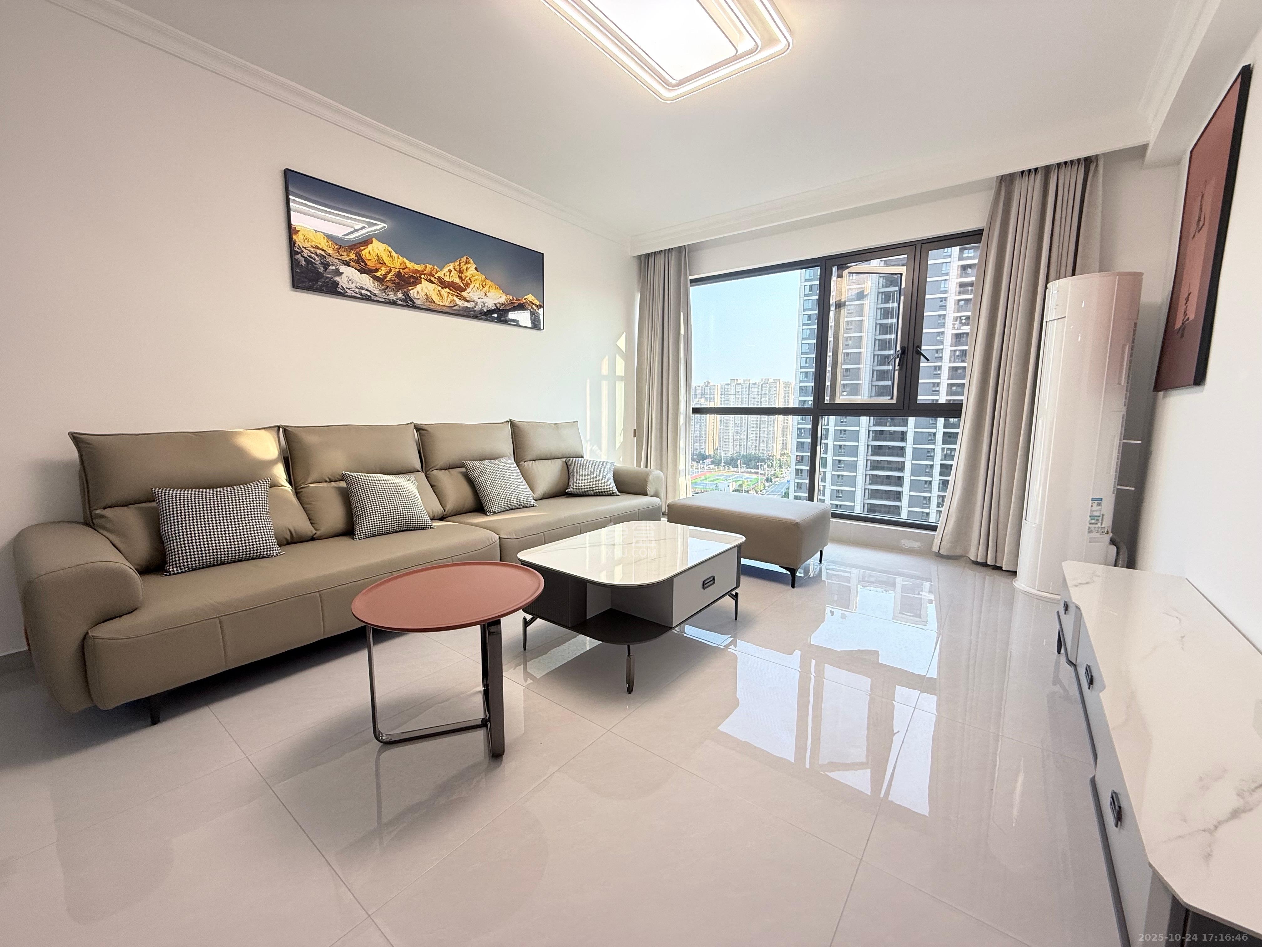 建发玖洲观澜  2室2厅1卫    2800.0元/月