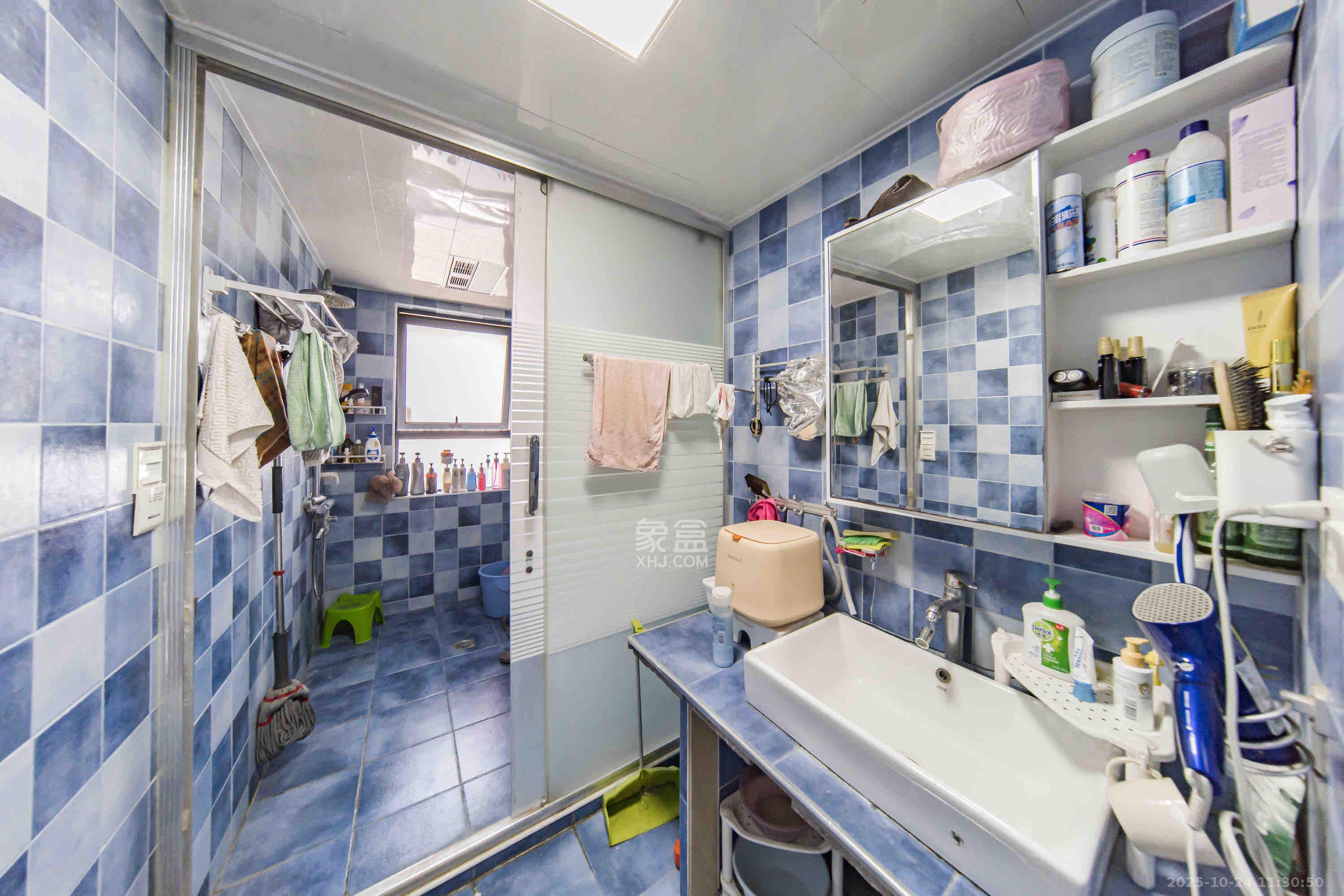 奥克斯广场 3室2厅1卫 3200.0元/月 奥克斯广场 3室2厅1卫 3200.0元/月室内图