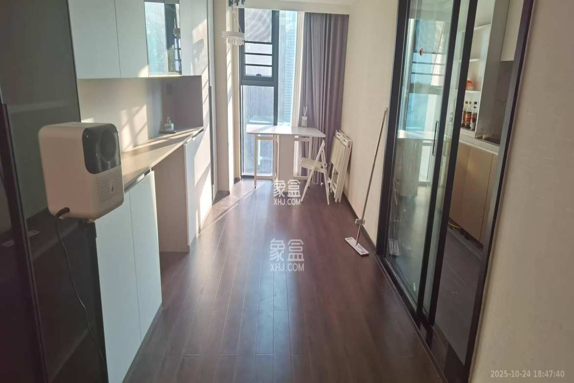 达美寰宇中心 2室1厅1卫 3800.0元/月 达美寰宇中心 2室1厅1卫 3800.0元/月室内图