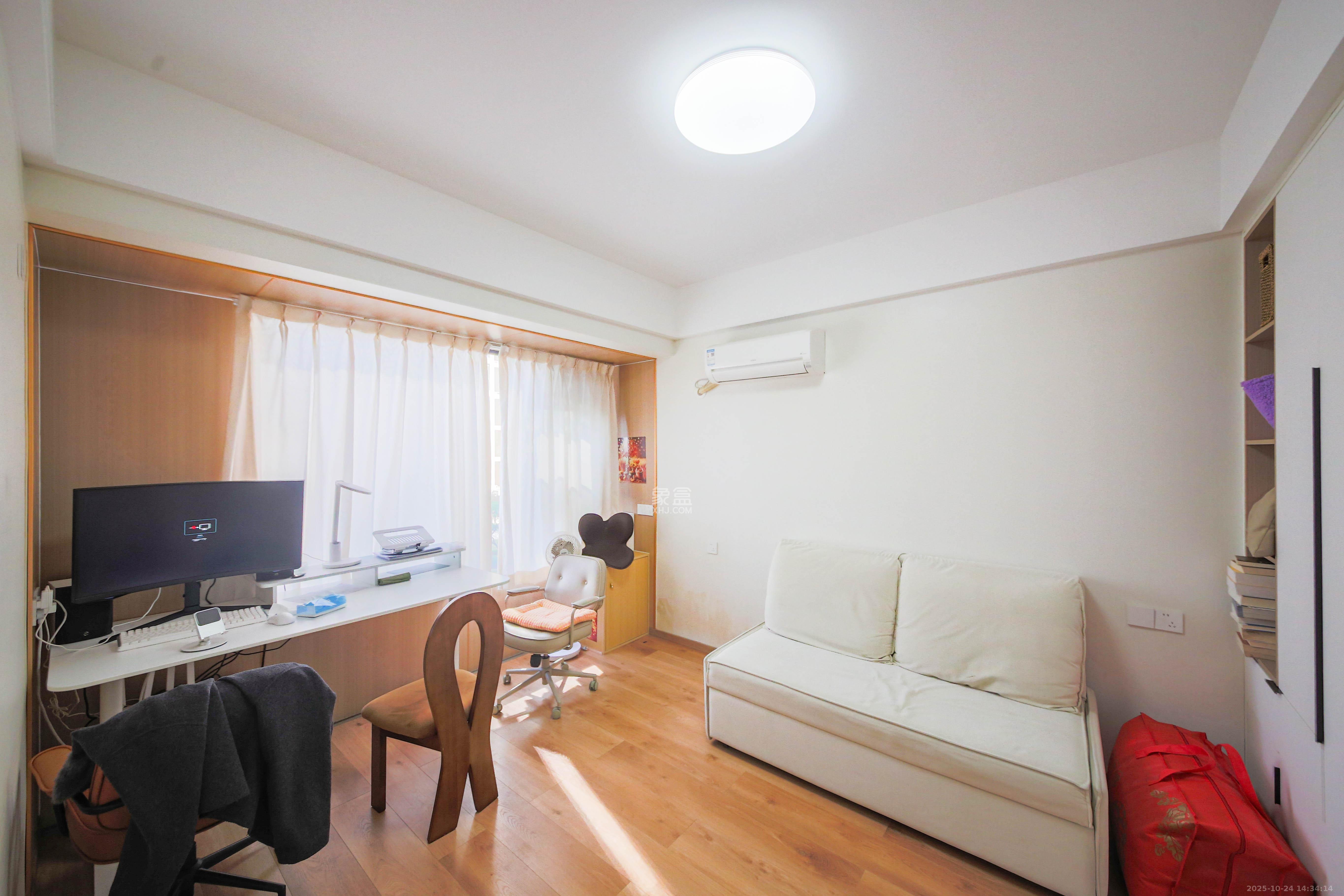 博林云栖  3室2厅2卫    170.0万 博林云栖  3室2厅2卫    170.0万卧室