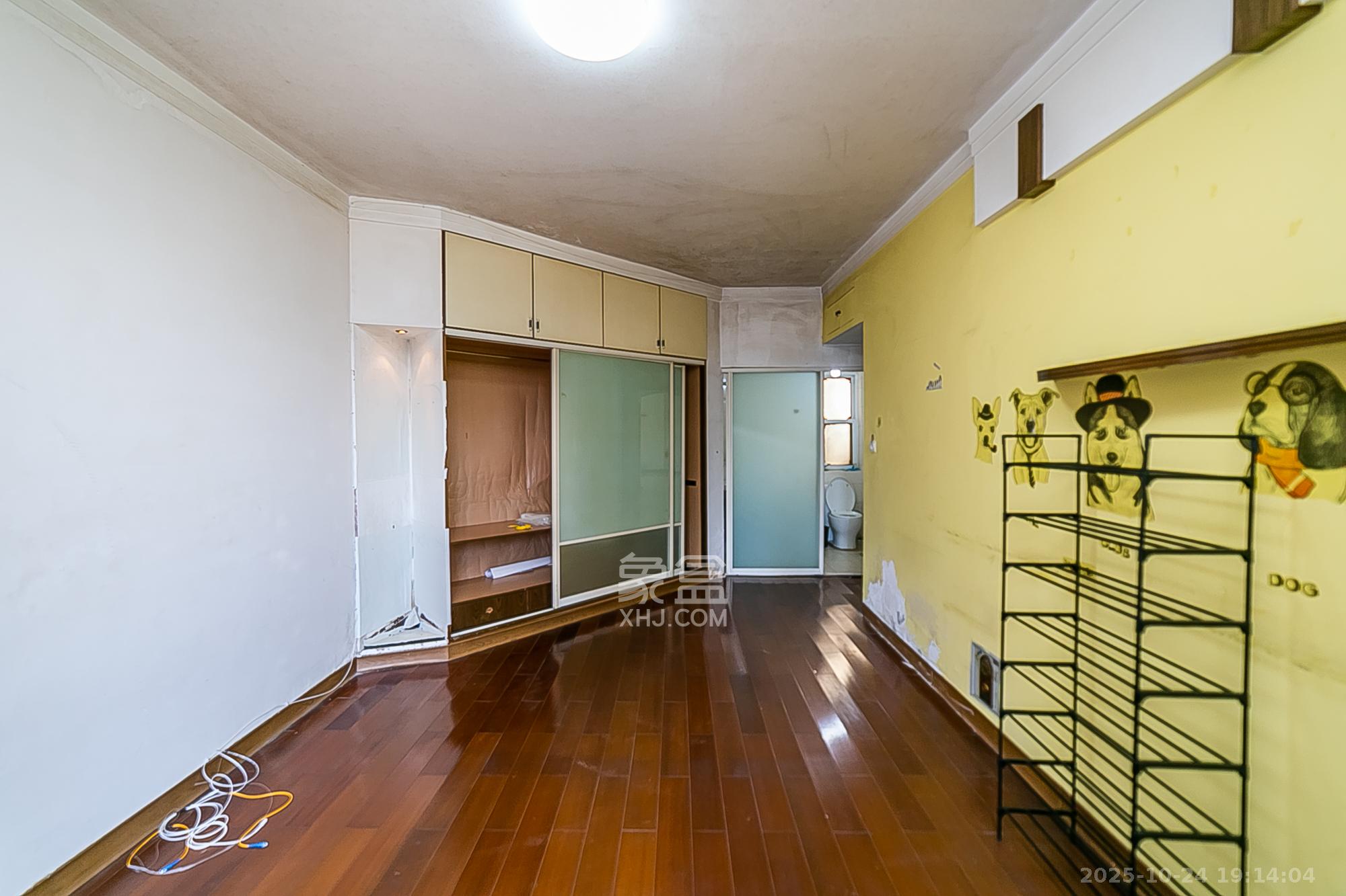 湘中海星之都  3室2厅2卫    110.0万 湘中海星之都  3室2厅2卫    110.0万卧室