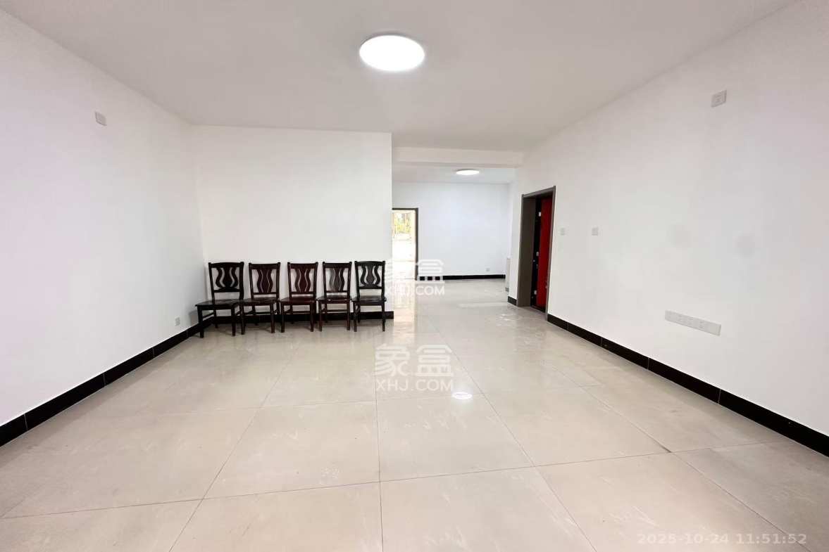 惠泽园 2室2厅1卫 2200.0元/月 惠泽园 2室2厅1卫 2200.0元/月室内图