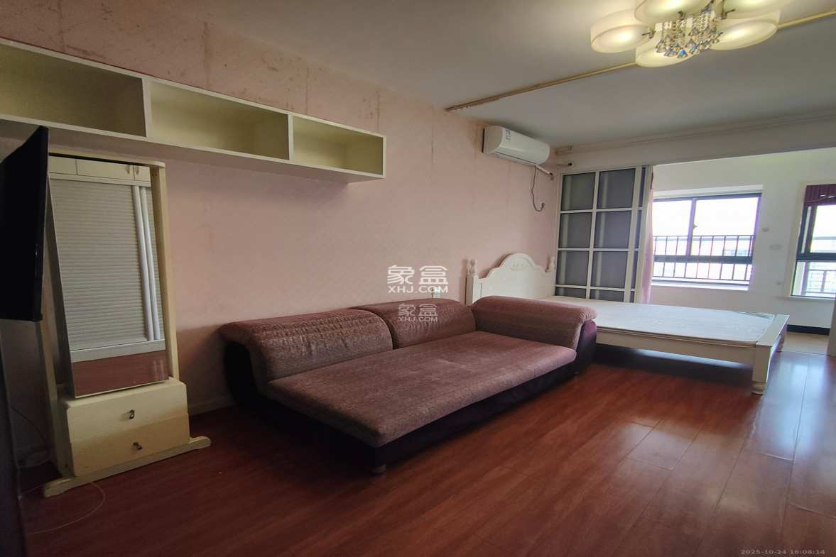 上峰苑(兰亭玥岛)  1室0厅1卫    1500.0元/月 上峰苑(兰亭玥岛)  1室0厅1卫    1500.0元/月室内图