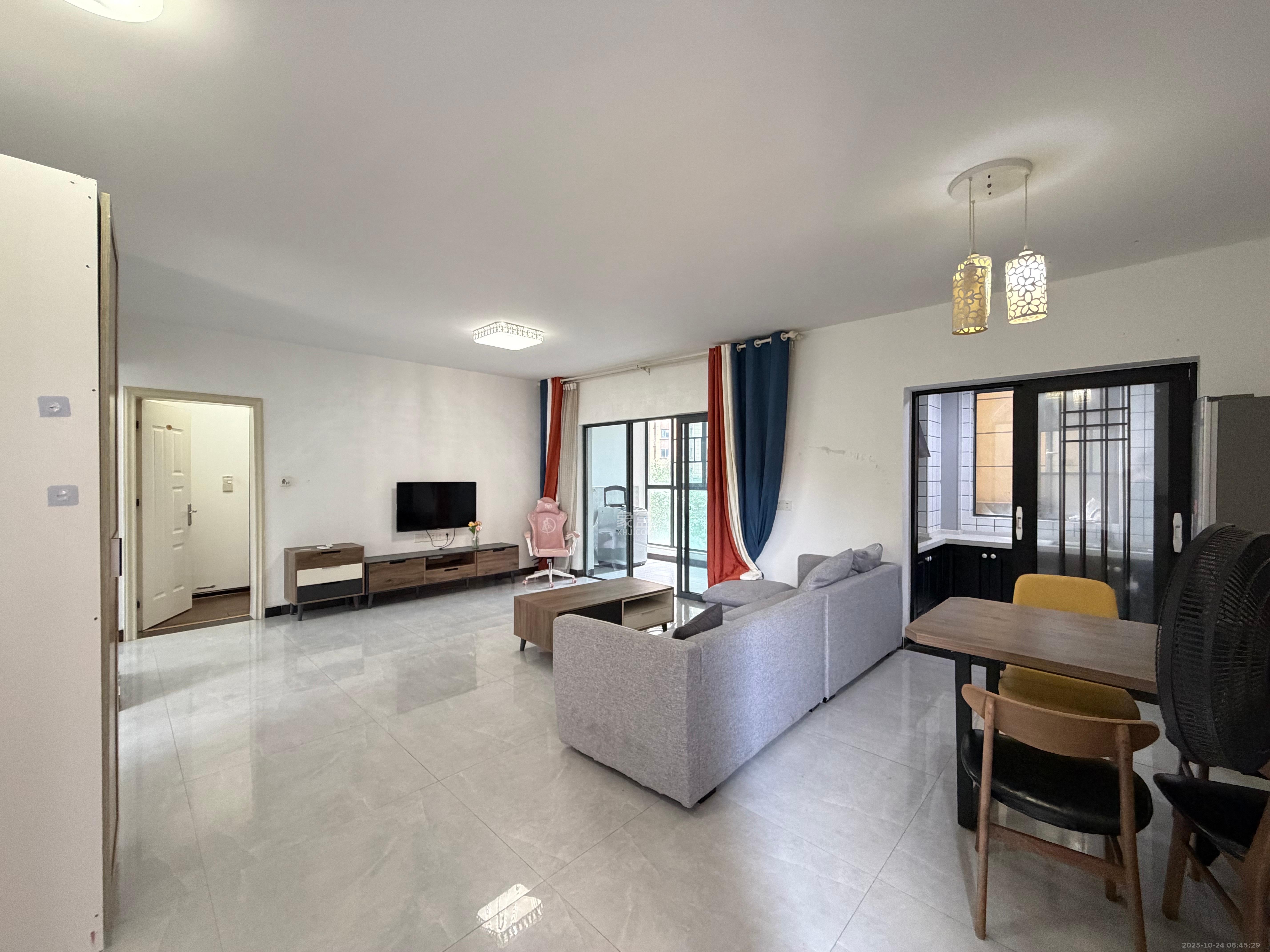 荣盛花语书苑  3室2厅2卫    2700.0元/月 荣盛花语书苑  3室2厅2卫    2700.0元/月