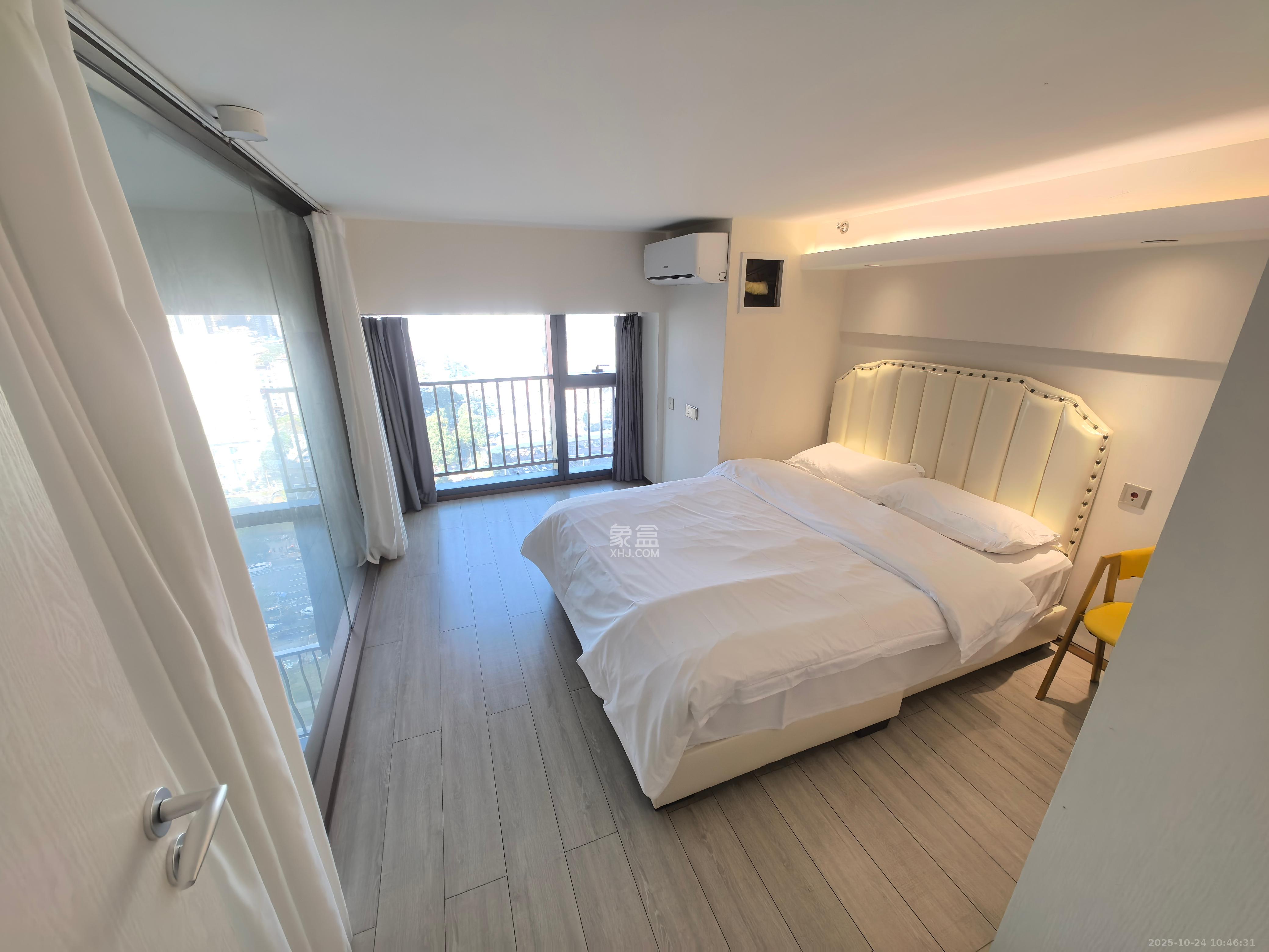 华远华时代  3室2厅2卫    3500.0元/月室内图