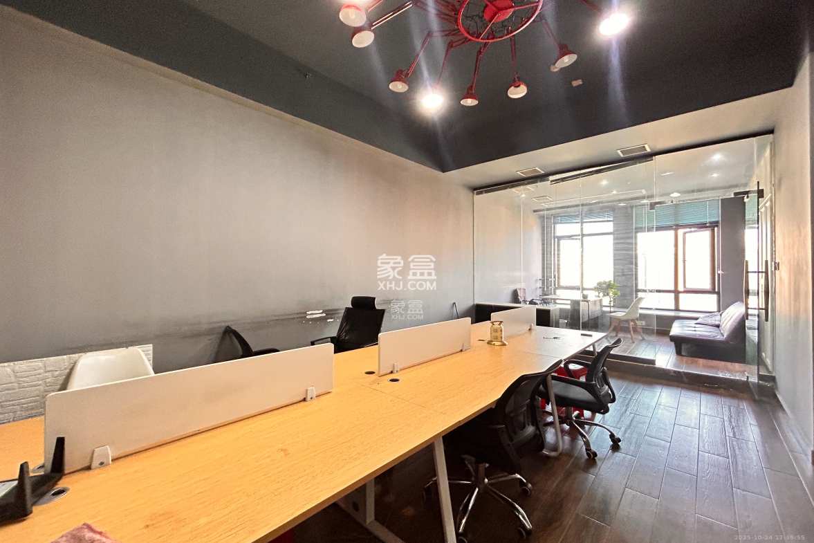 荣悦台 1室0厅0卫 2200.0元/月 荣悦台 1室0厅0卫 2200.0元/月室内图