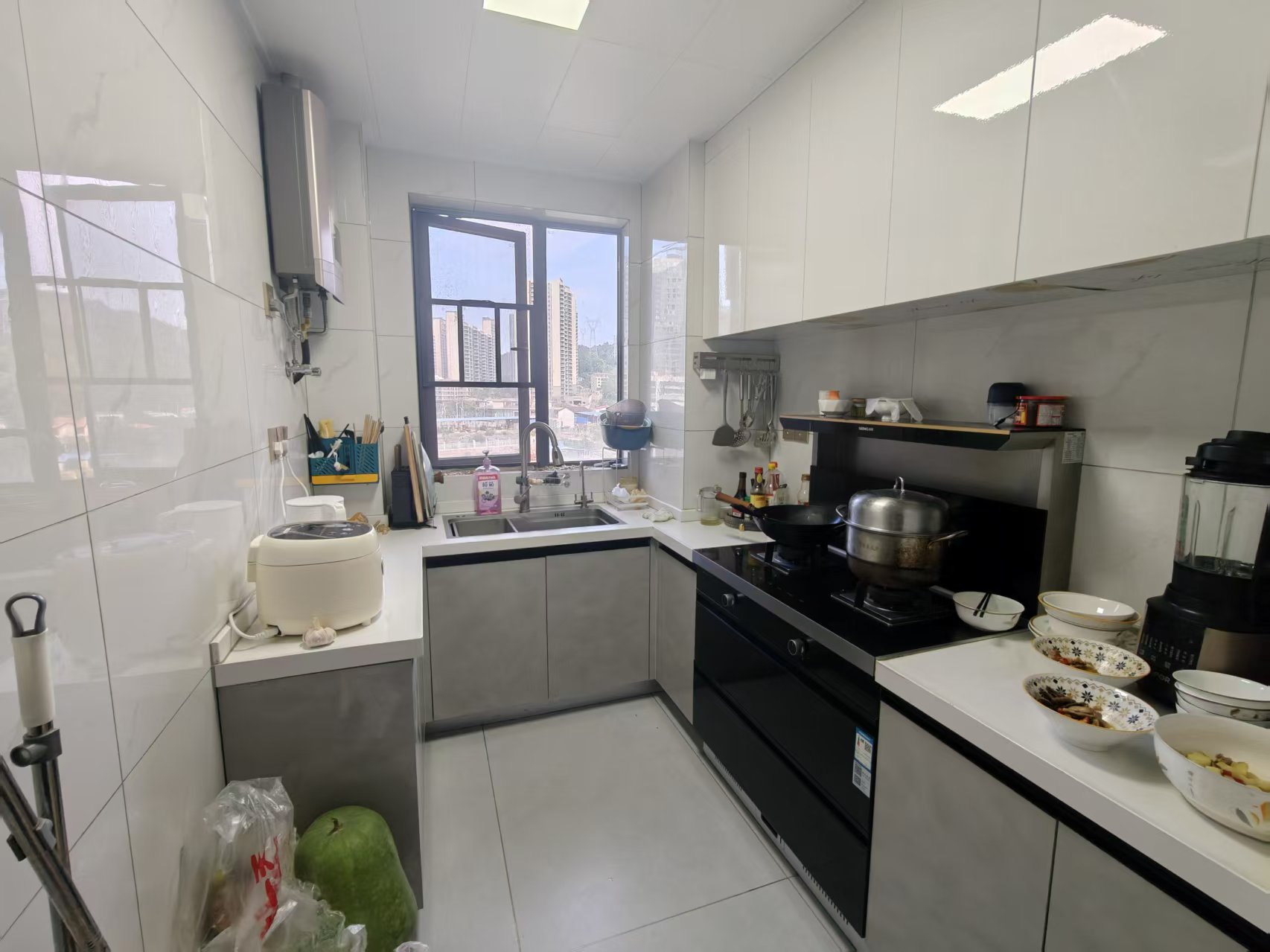 宁邦中心(二期公园里) 4室2厅2卫 108.0万 宁邦中心(二期公园里) 4室2厅2卫 108.0万客厅