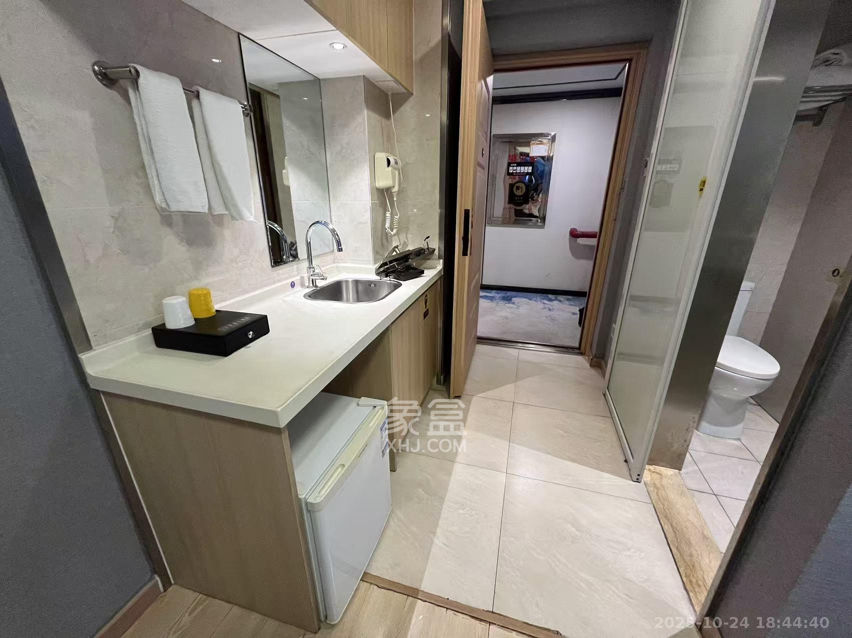 协信星澜汇  1室0厅1卫    1200.0元/月 协信星澜汇  1室0厅1卫    1200.0元/月室内图